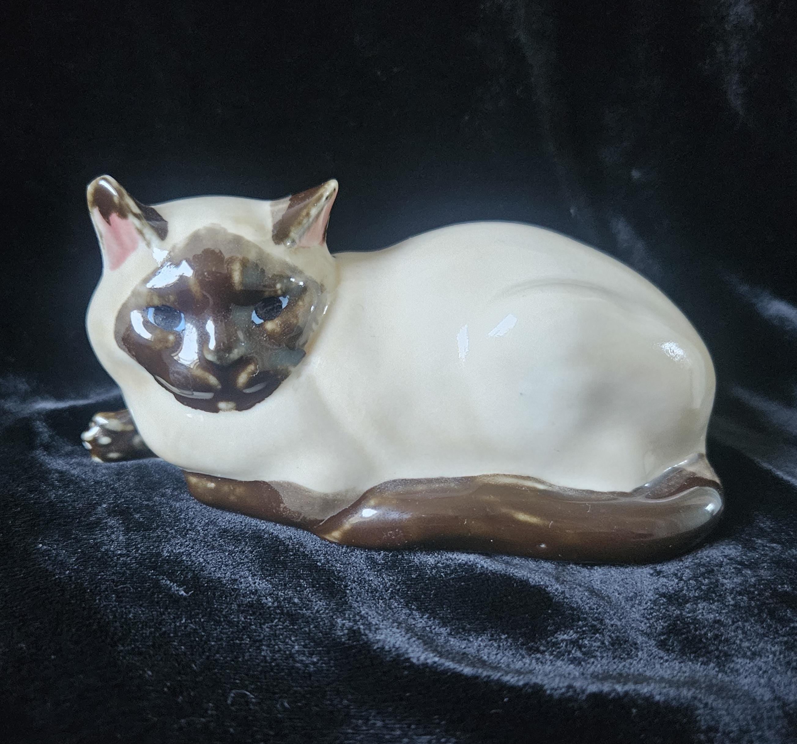 Vintage Ceramic Siamese Cat Ornament 11cm Long Siamese Gift