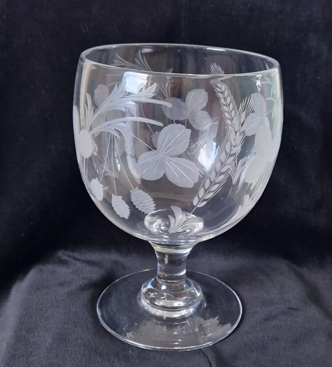 Antique Fine Engraved 19th Century Hops & Barley Enlarged Serving Rummer c1840