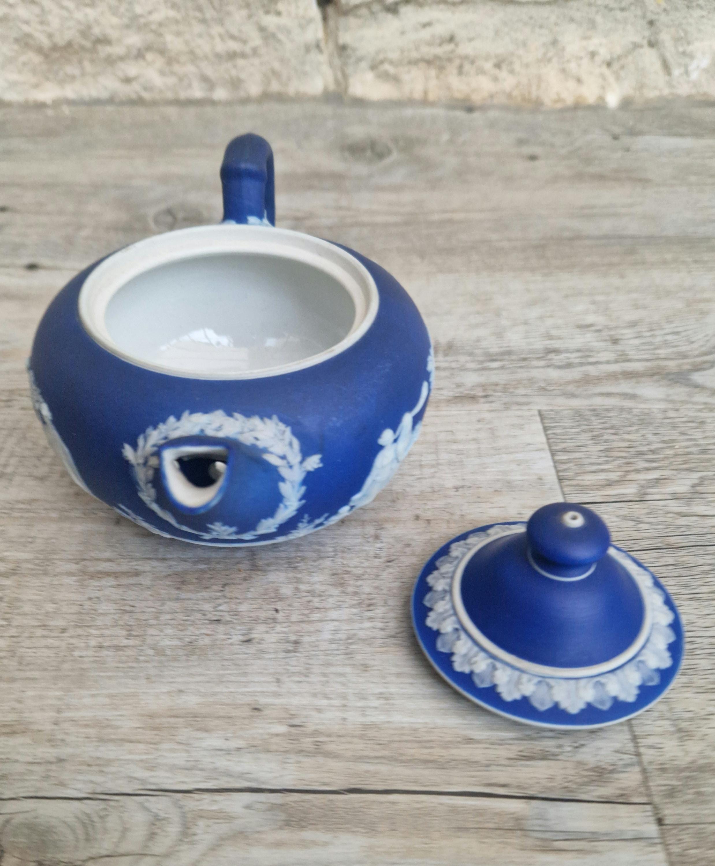 Antique Wedgwood Neoclassical Cobalt Blue Dipped Jasperware Bachelor Teapot Rare Size