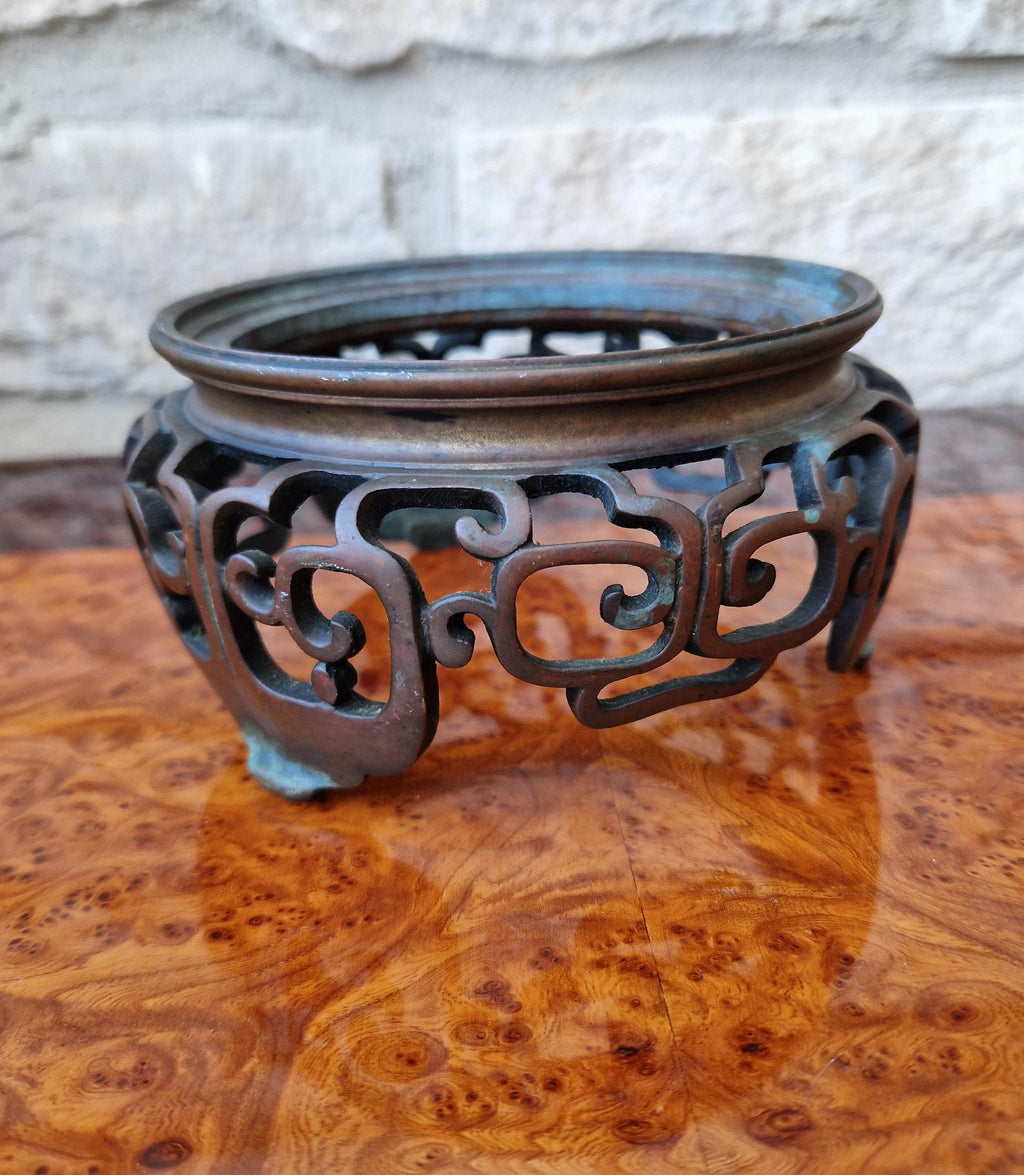 Fine Large Antique Bronze Chinoserie Pattern Openwork Tri-Footed Vase Stand 19th C.