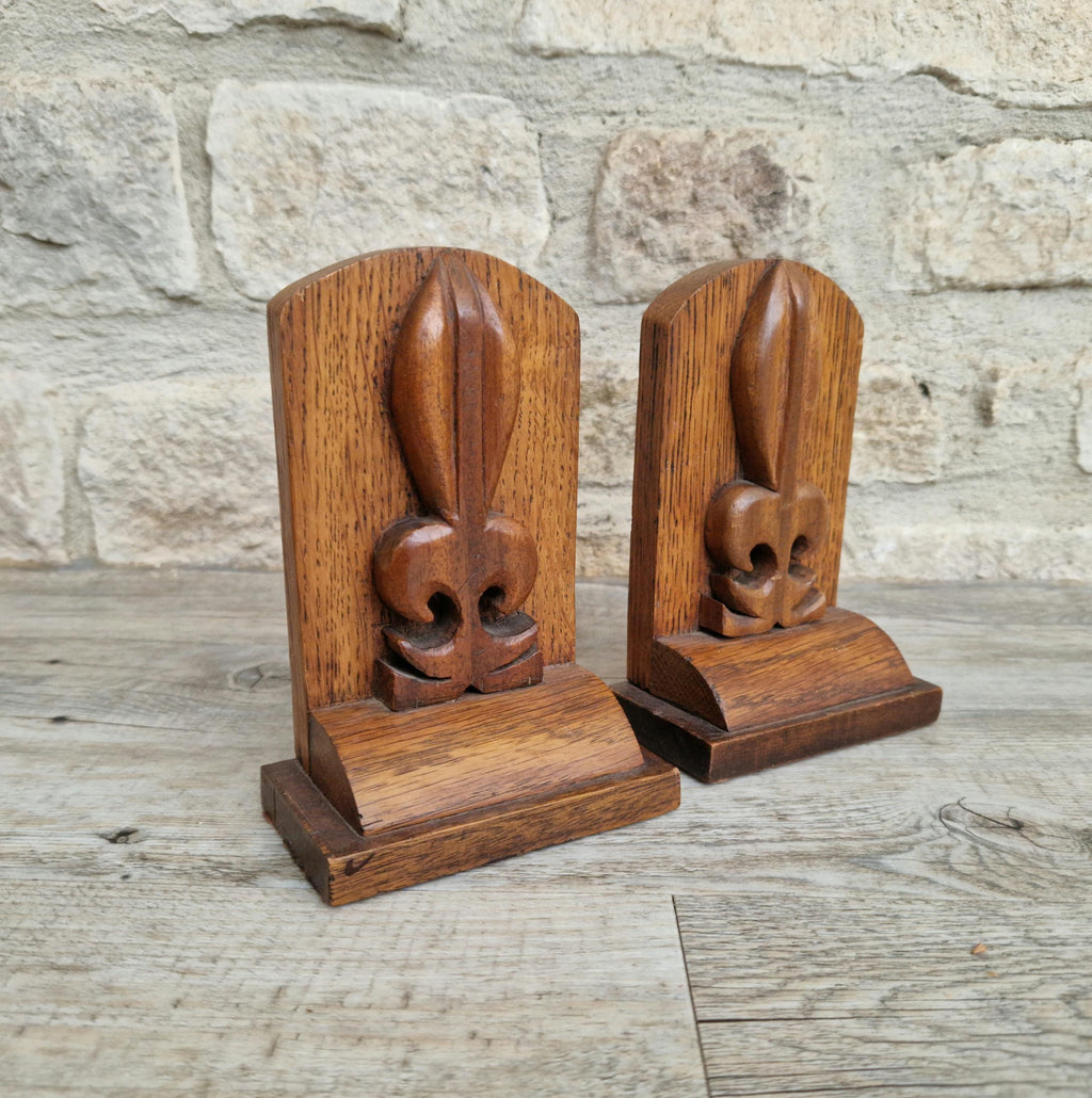 Hand-Carved Oak Arts & Crafts Fleur De Lis Book Ends