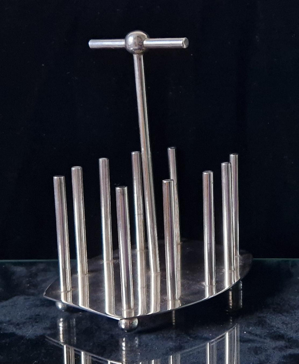 Fine Dr Christopher Dresser Design Silver Plated Toast Rack Oval Base 20th Century