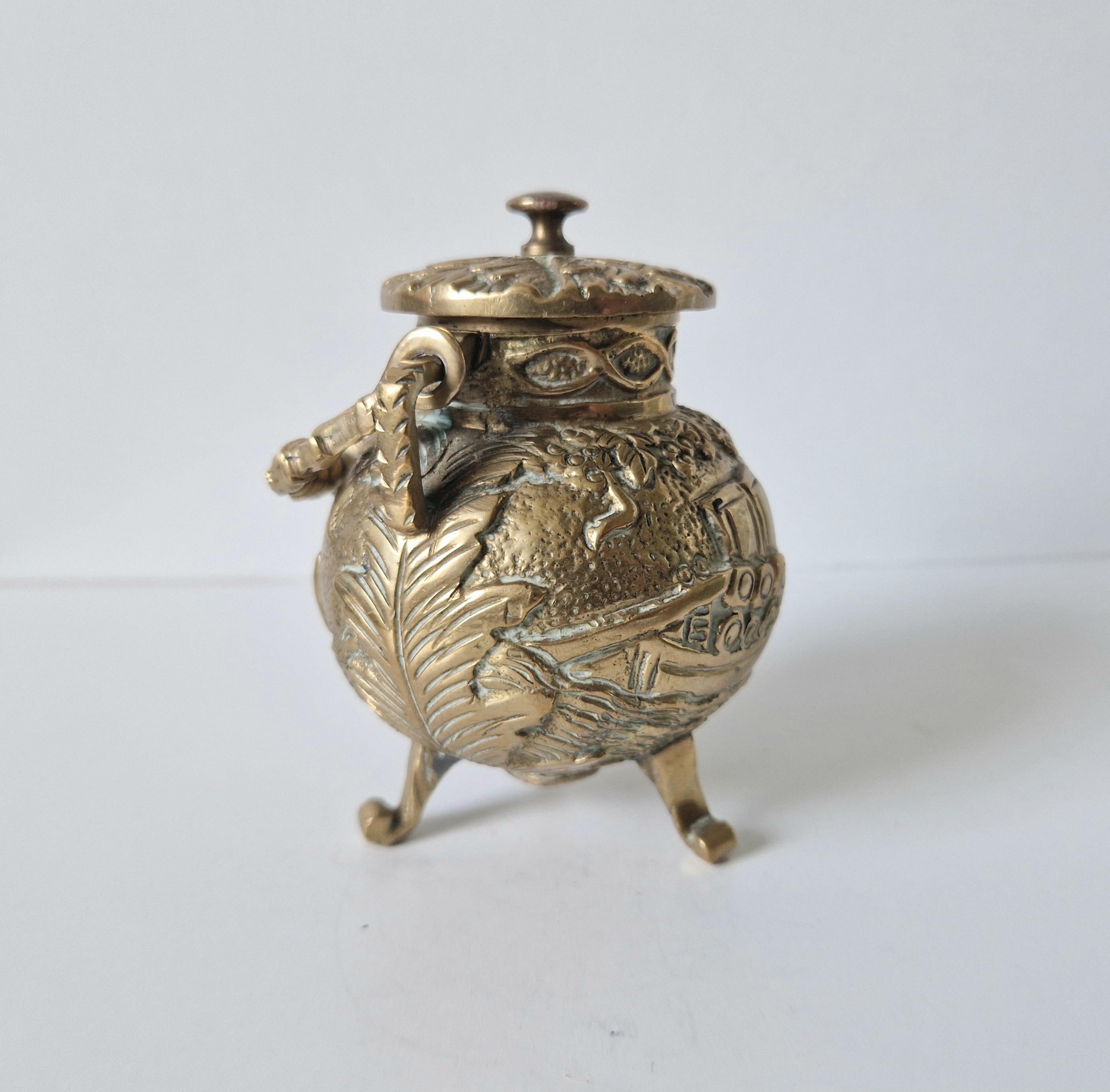 Antique Solid Brass Ornate Tri-Footed Cauldron With Handle Trinket Box