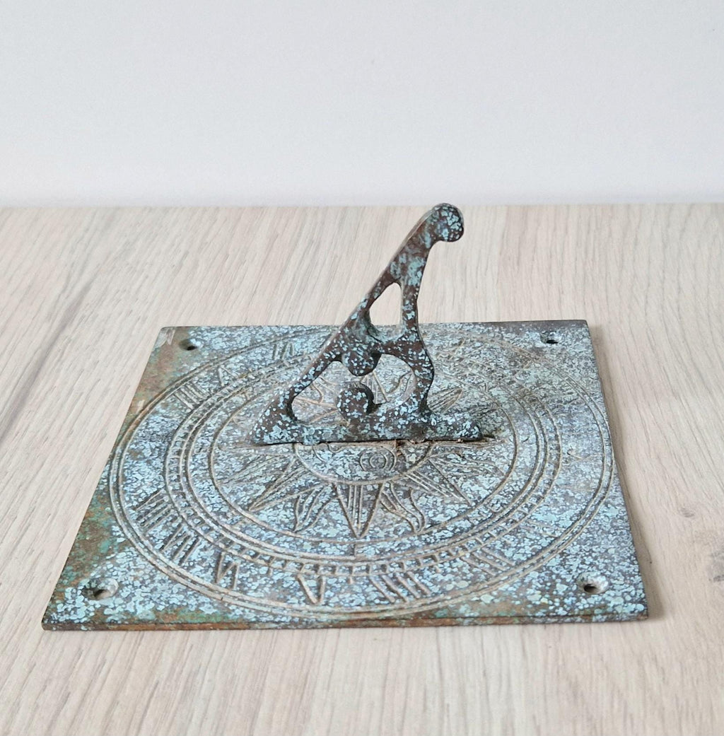 Small Antique Bronze Sundial Plate Sun Ray Engraving Verdigris Roman Numerals 12cm x 12cm