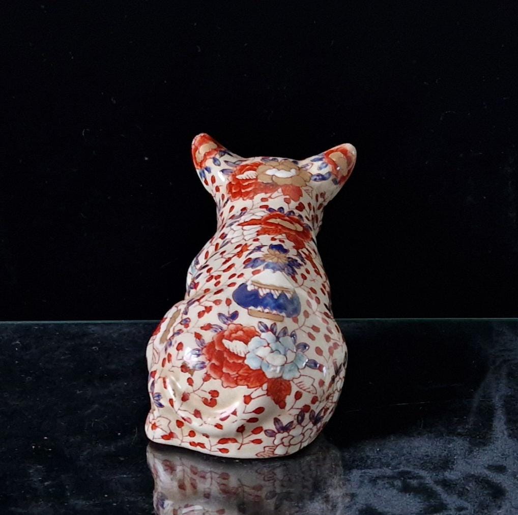 Imari Pattern Chinese Ceramic Floral Seated Pig Figure Ornament 18cm Antique