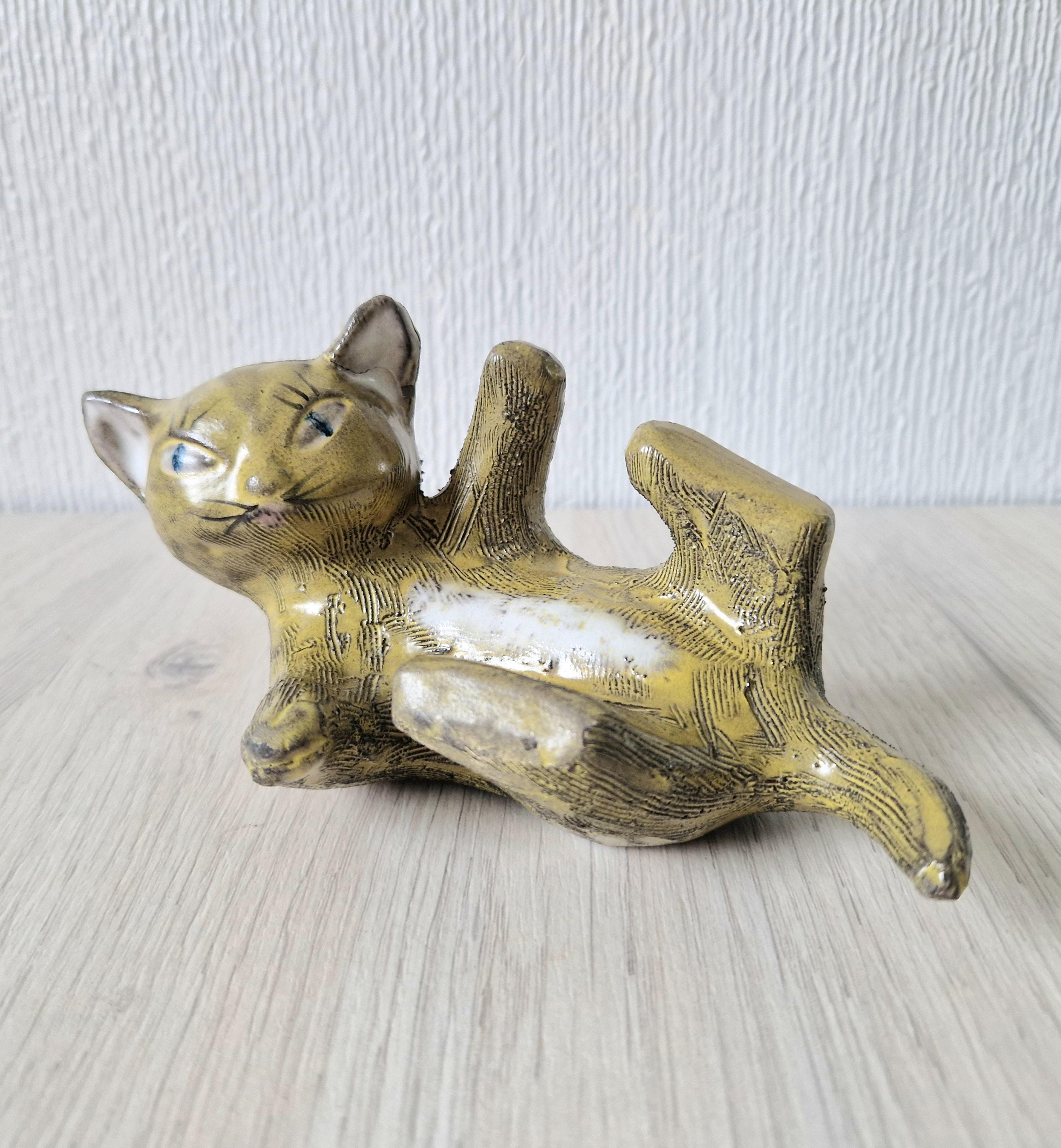 Vintage Mid-Century Upsala Ekeby Swedish Pottery Cat Figurine By Dorothy Clough 1956-67.