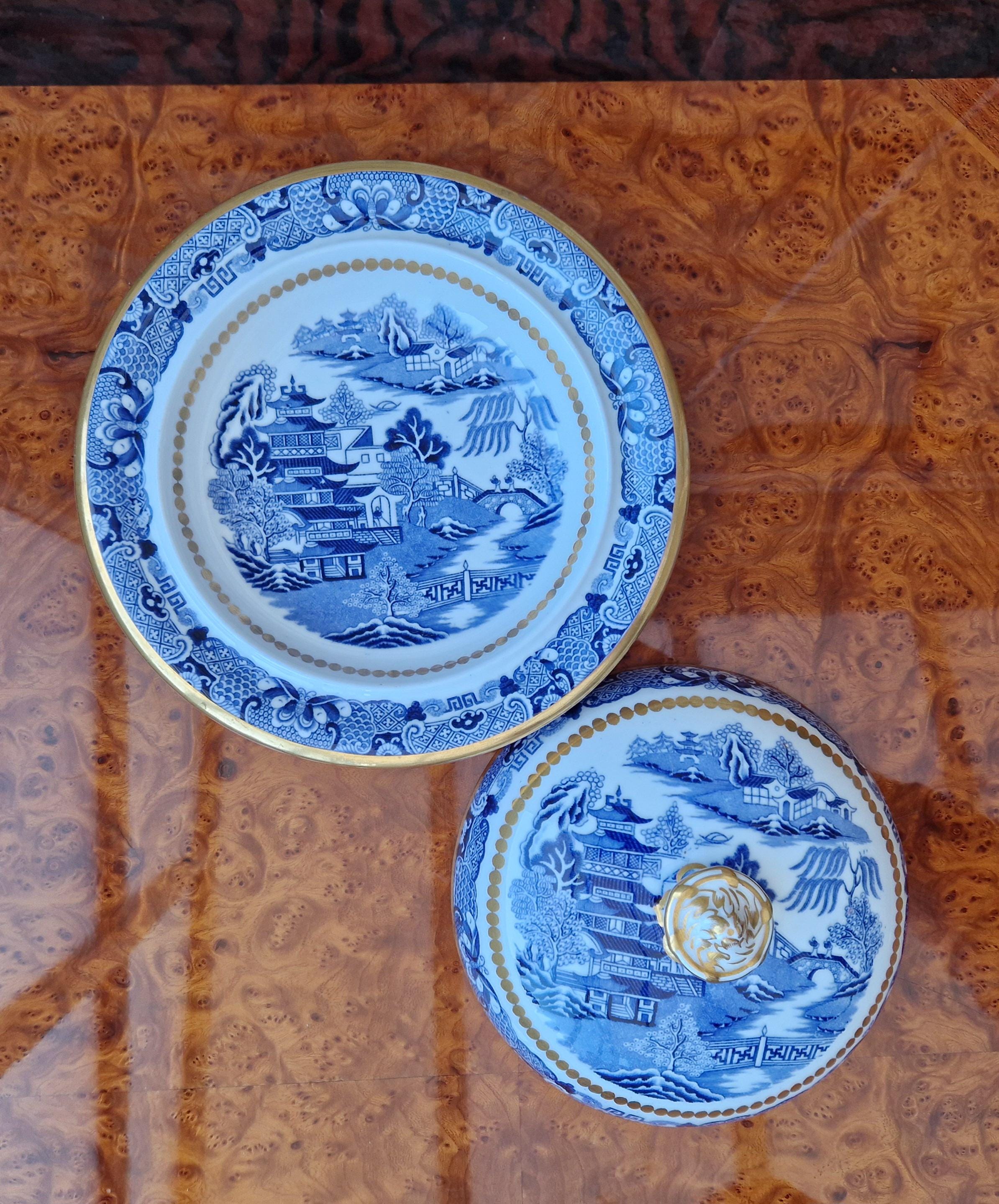 Davenport Blue & White Gilt Muffin Dish, England c.1870-1886