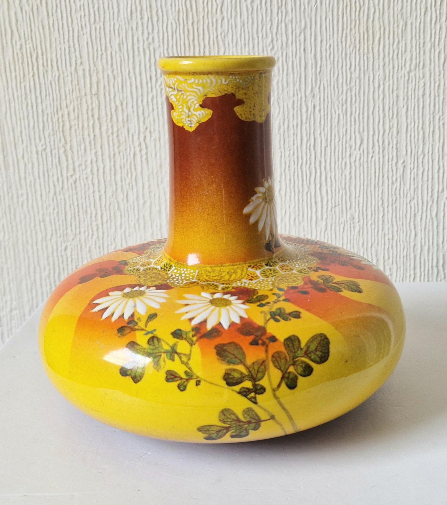 Antique Yellow Ground Japanese Meiji Kyoto Eartheware Chrysanthemum Floral Vase 15cm