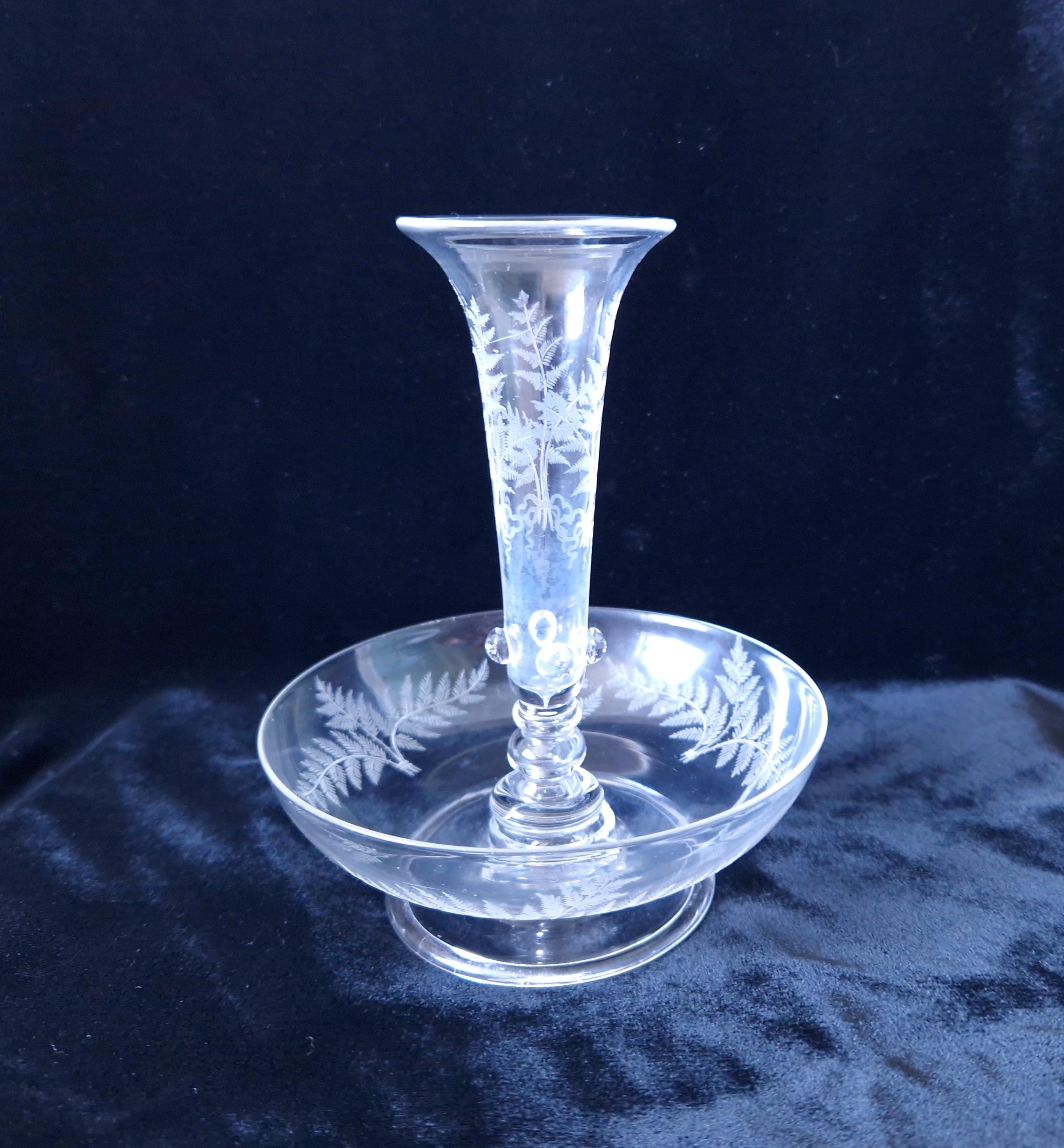Early 19th Century Continental Ornate Etched Crystal Glass Trumpet Epergne Centrepiece 14cm
