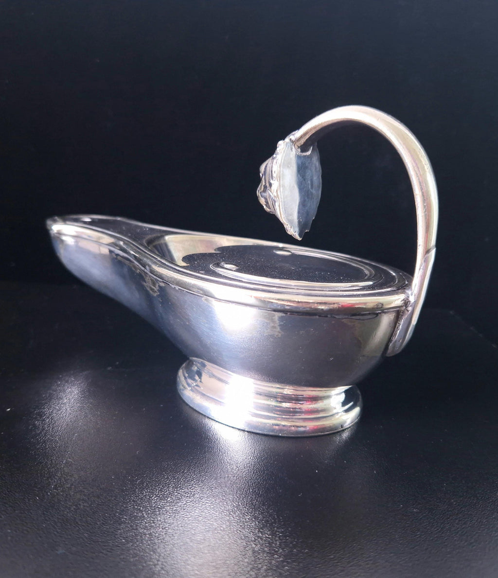 Victorian Silver Plated Brass Oil Lamp Style Lion Mask Handle Spoon Warmer