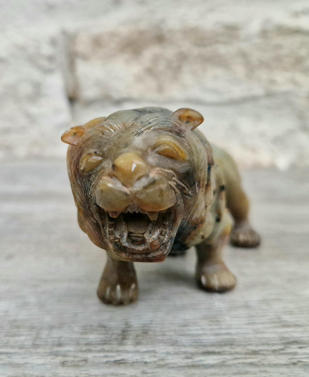 Vintage Fine Carved Jade Roaring Lion Sculpture Early 20th Century Ornament