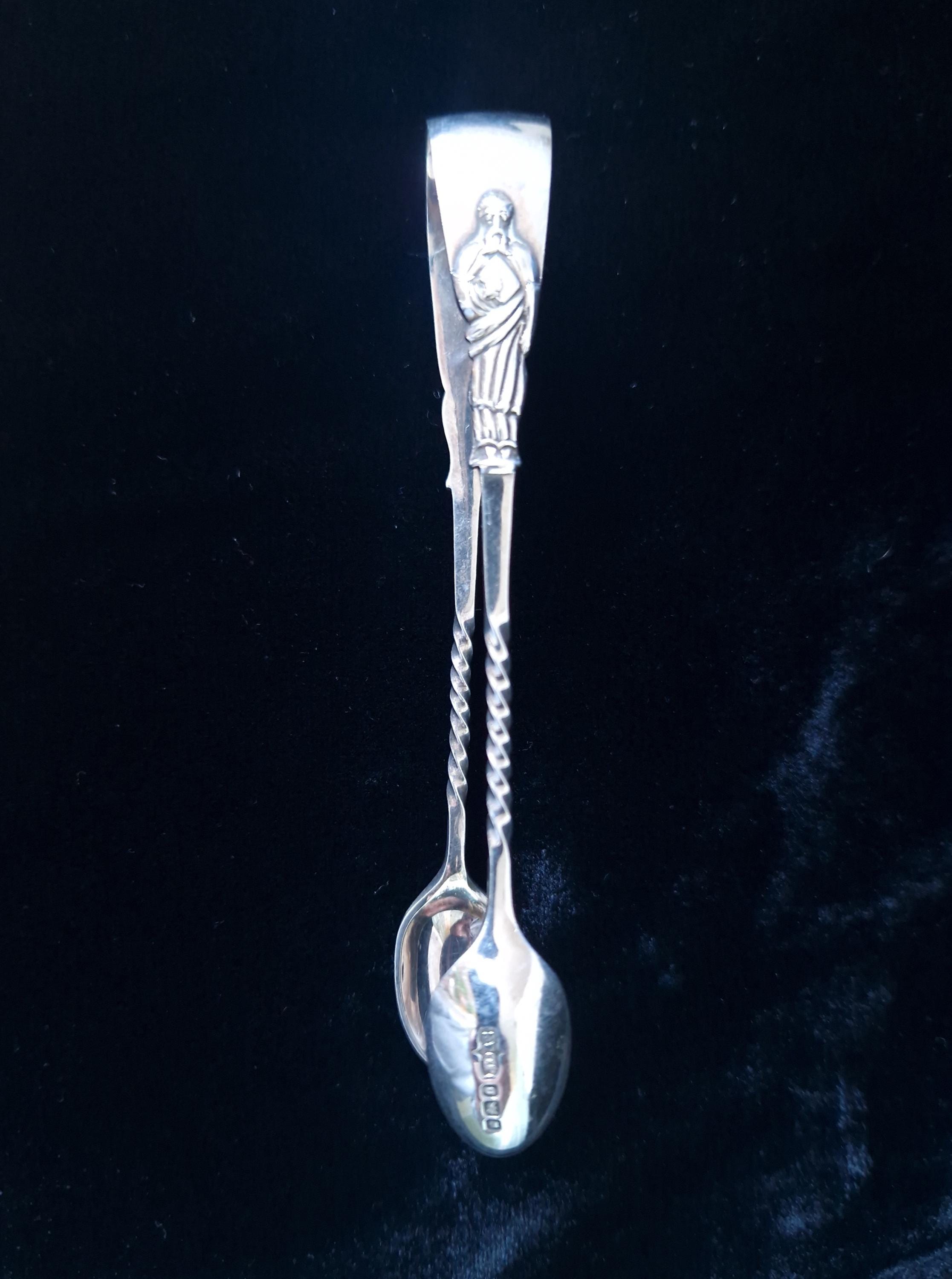 Fine Solid Silver Apostle Sugar Tongs by James Dixon & Sons Ltd 1946. Sheffield
