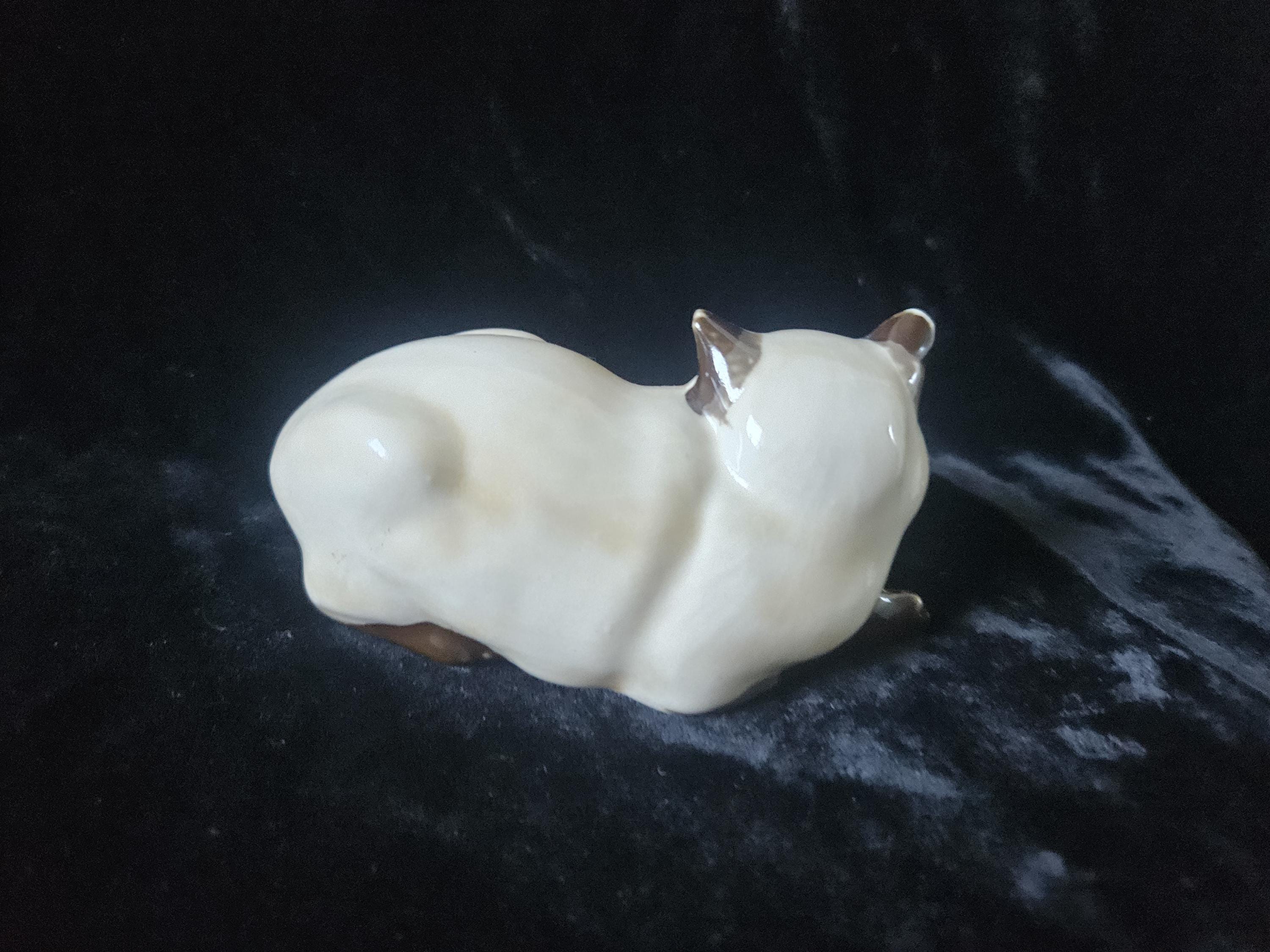 Vintage Ceramic Siamese Cat Ornament 11cm Long Siamese Gift