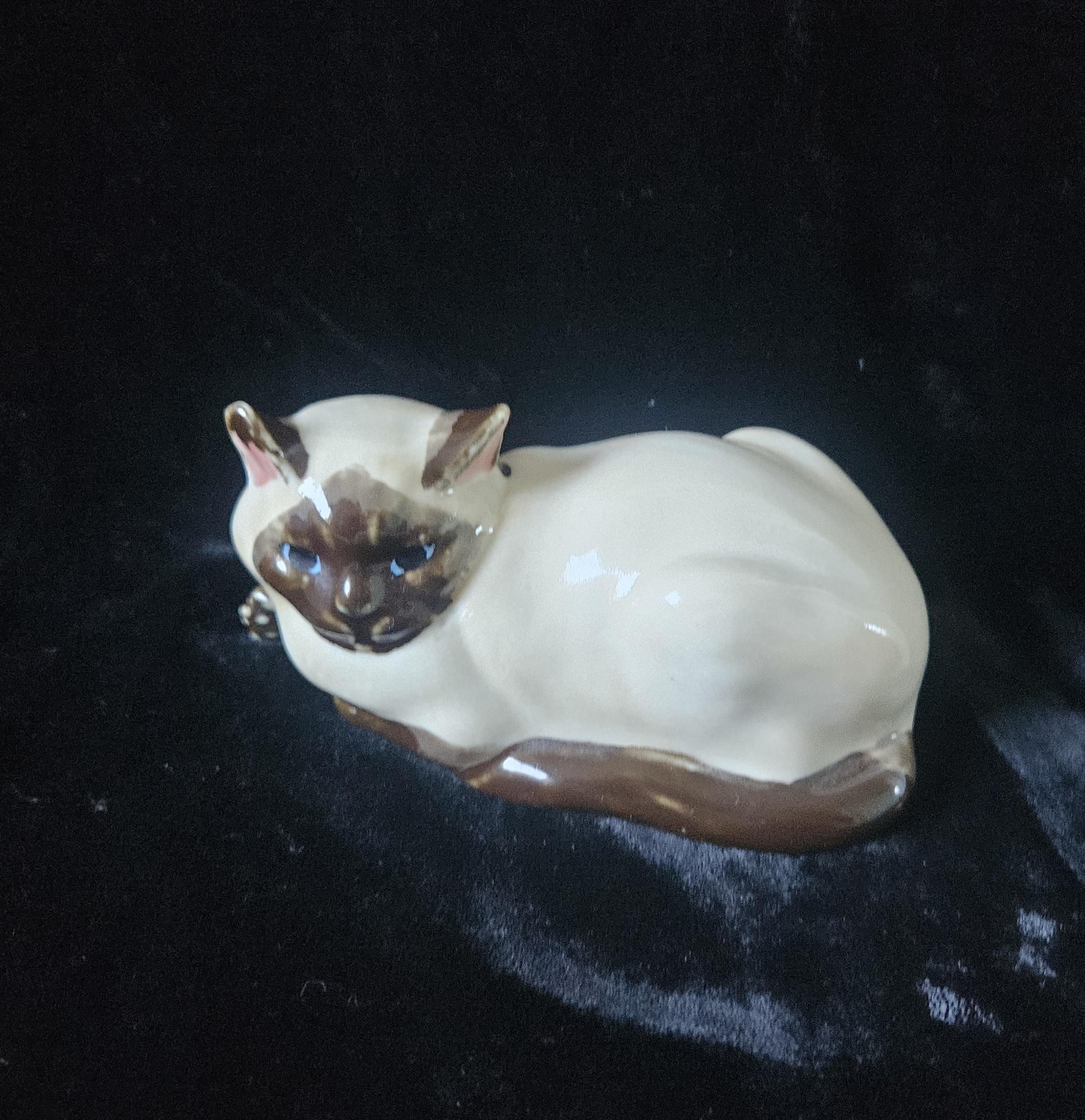 Vintage Ceramic Siamese Cat Ornament 11cm Long Siamese Gift
