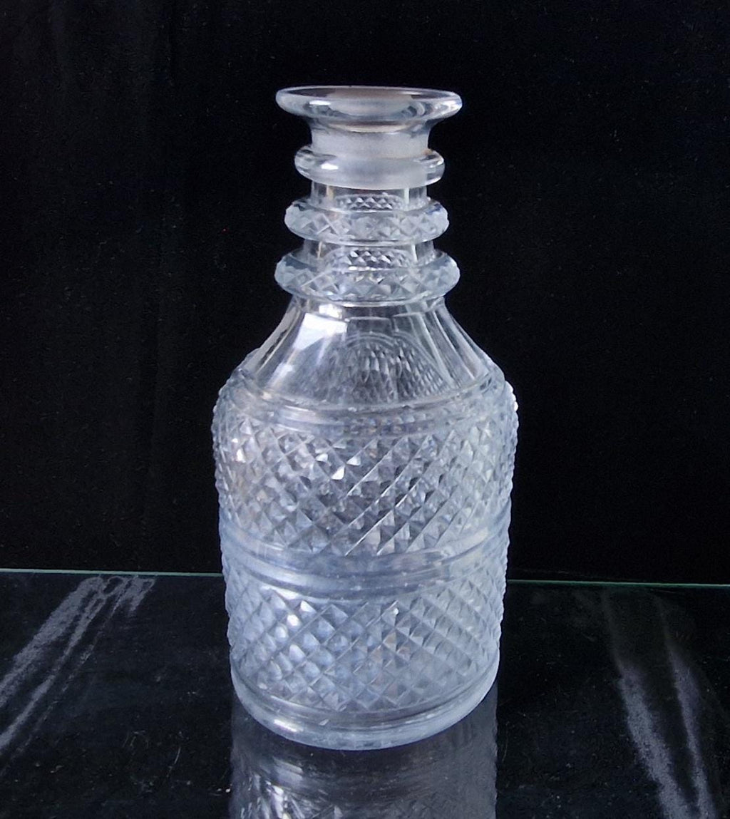 Fine Early Georgian Diamond And Stepped Cut Crystal 3 Ring Neck Spirit Decanter 22cm