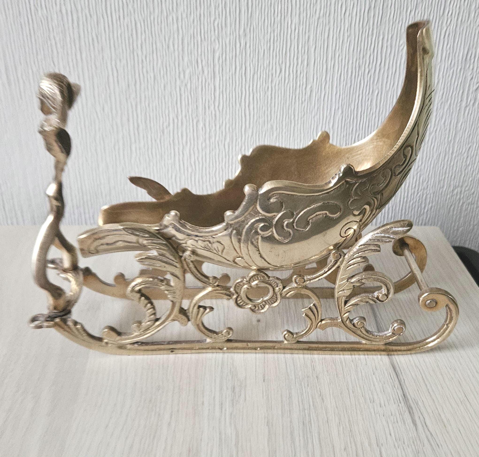 Vintage Large Solid Brass Sleigh Ornate Decorative 26 X 21cm Xmas Centrepiece Hollywood Regency