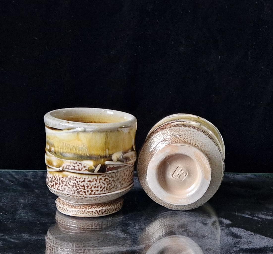 Shino Glaze Saki Set Oribe Ware Tokkuri Flask & Yunomi Cups