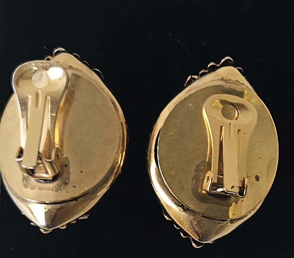 1980s Black Cabochon Clip-On Earrings: Gold Tone Statement Jewelry