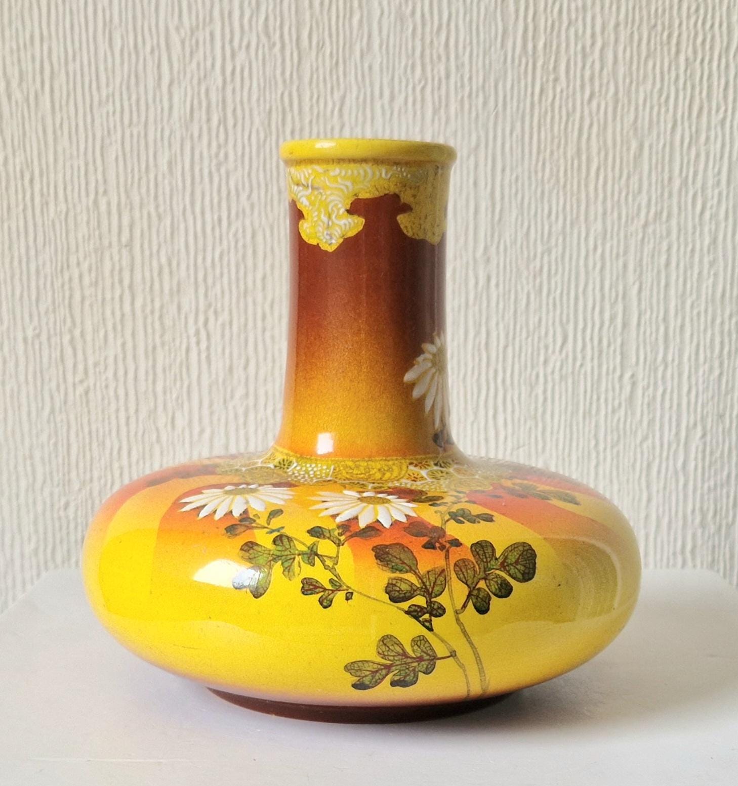 Antique Yellow Ground Japanese Meiji Kyoto Eartheware Chrysanthemum Floral Vase 15cm