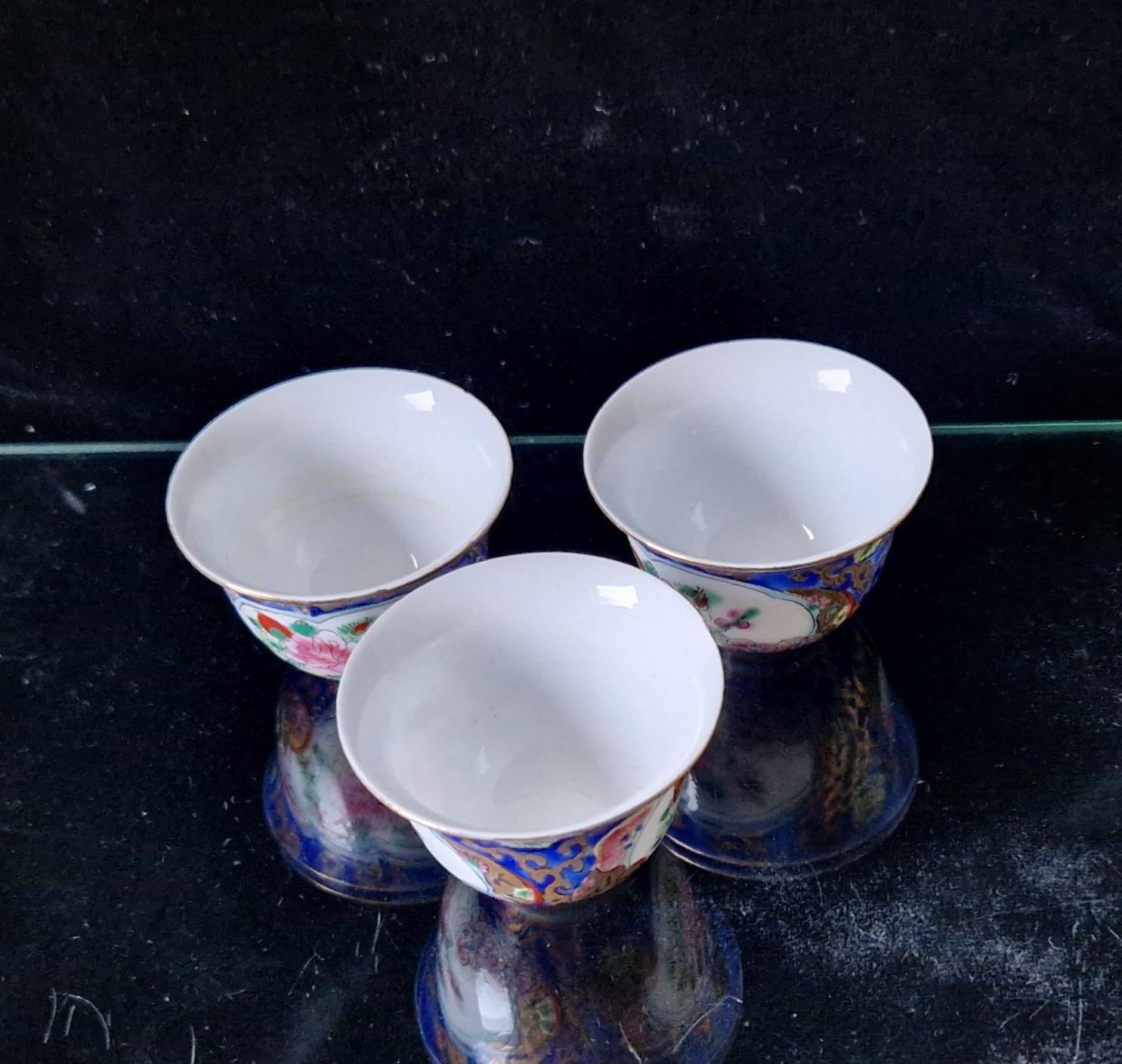 3 Miniature Chinese Porcelain Blue & White Floral Pattern Tea Cups