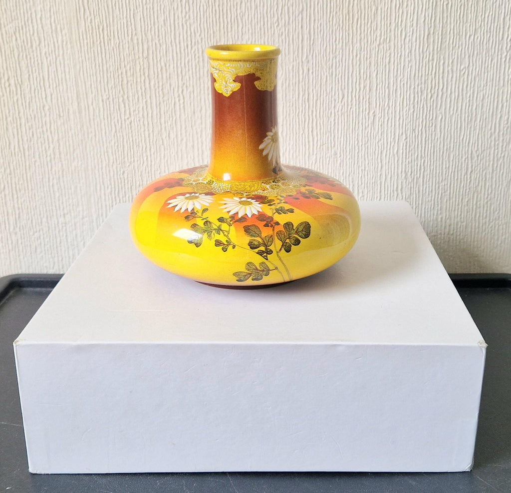 Antique Yellow Ground Japanese Meiji Kyoto Eartheware Chrysanthemum Floral Vase 15cm