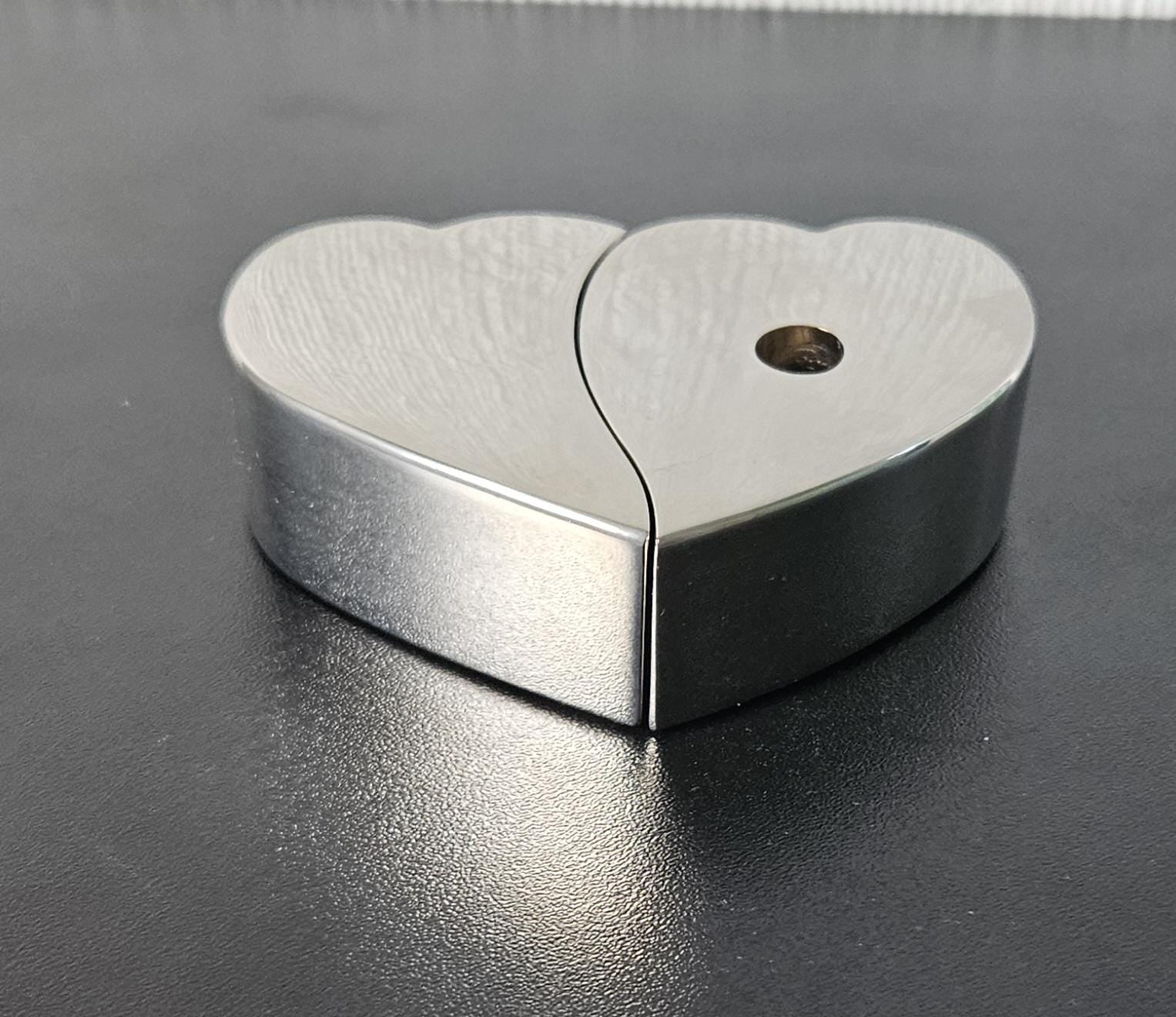 Vintage Silver Plated Heart Pen Holder and Paperweight Heavy Quality 318 grams