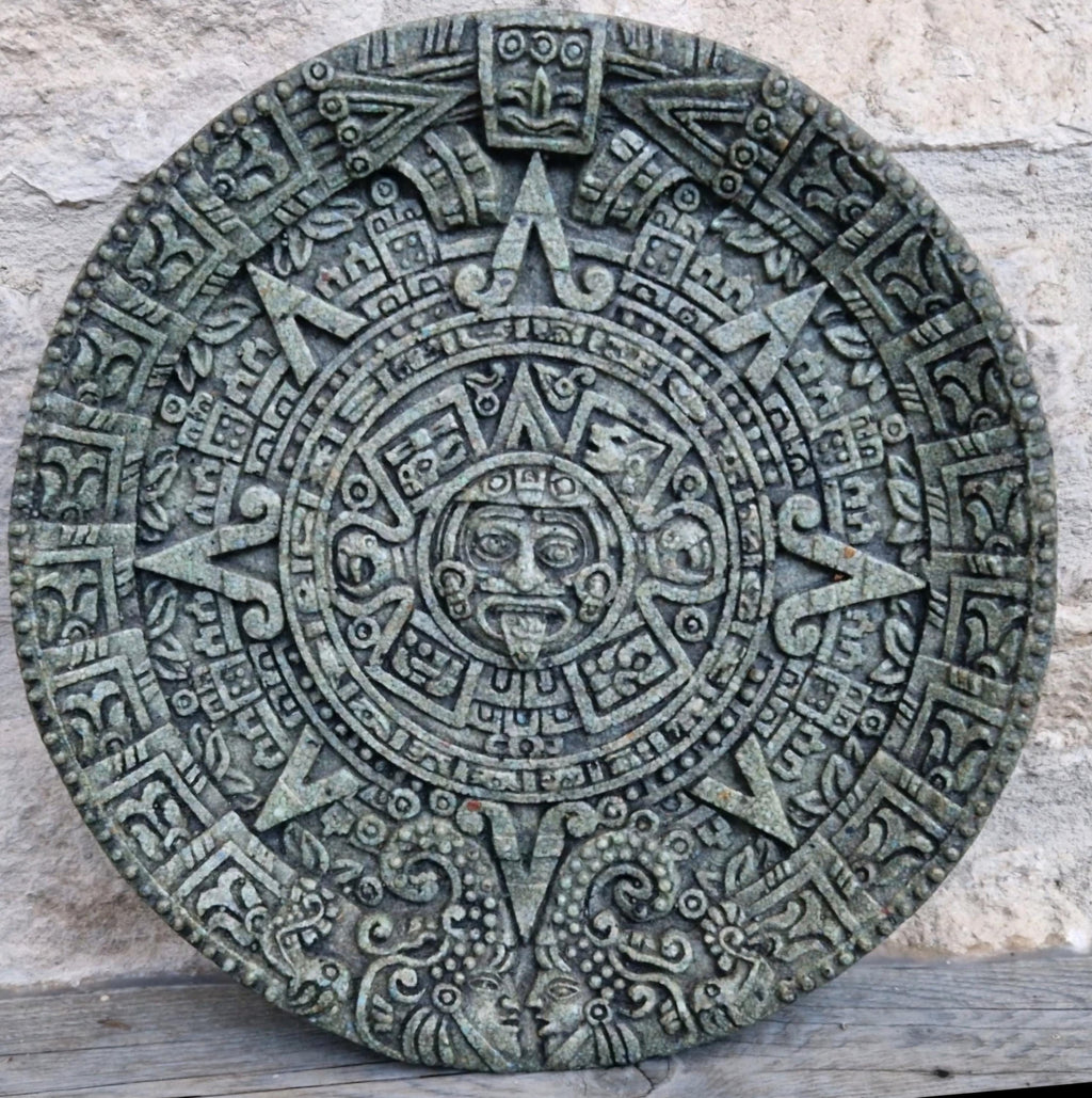 Large 1980s Vintage Aztec Mayan Sun Calander Disc Malachite Resin 27cm Diameter 1.406g
