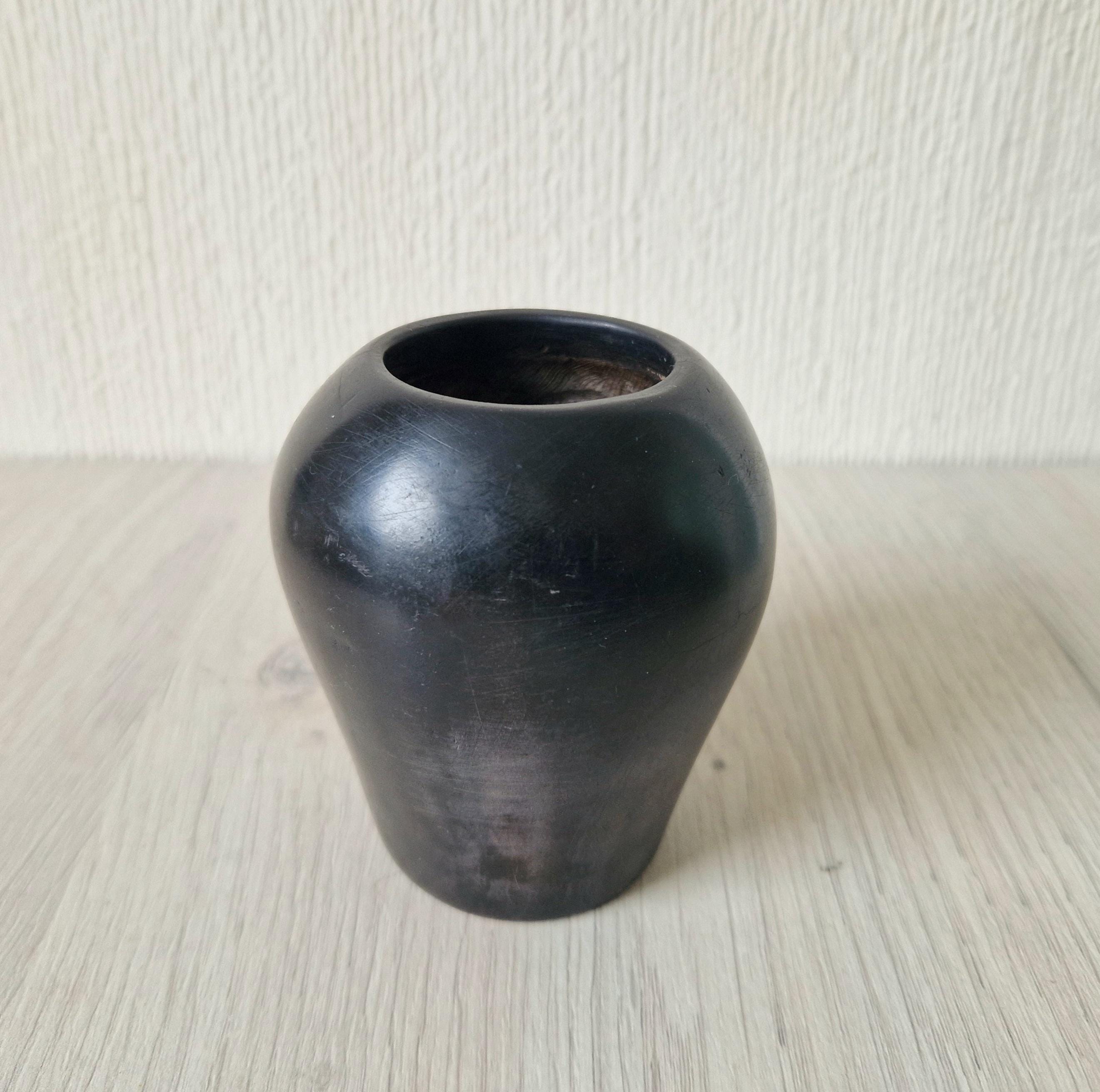 Ancient Egyptian Carved & Black Painted Stone Kohl Vessel Pot 8.6cm