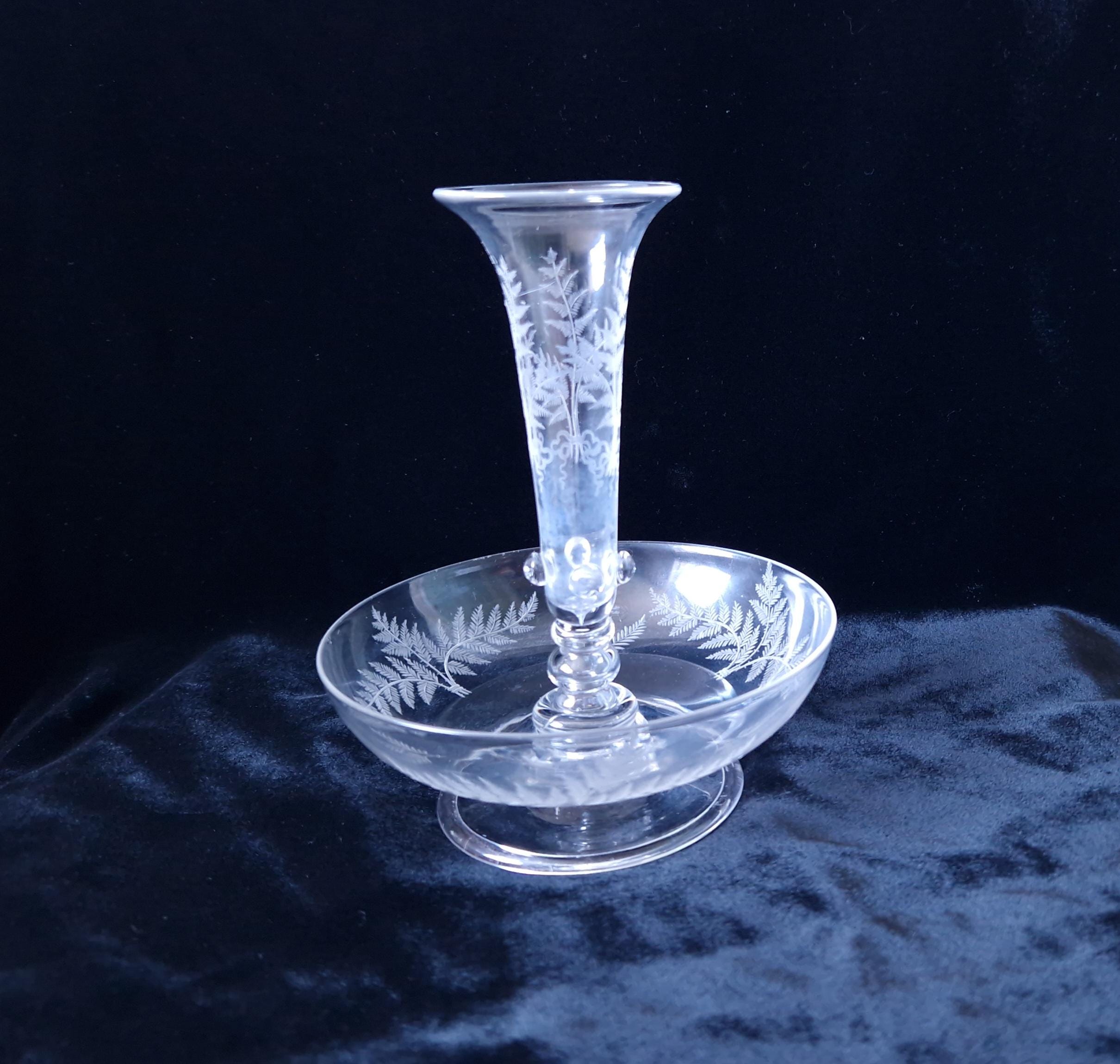 Early 19th Century Continental Ornate Etched Crystal Glass Trumpet Epergne Centrepiece 14cm