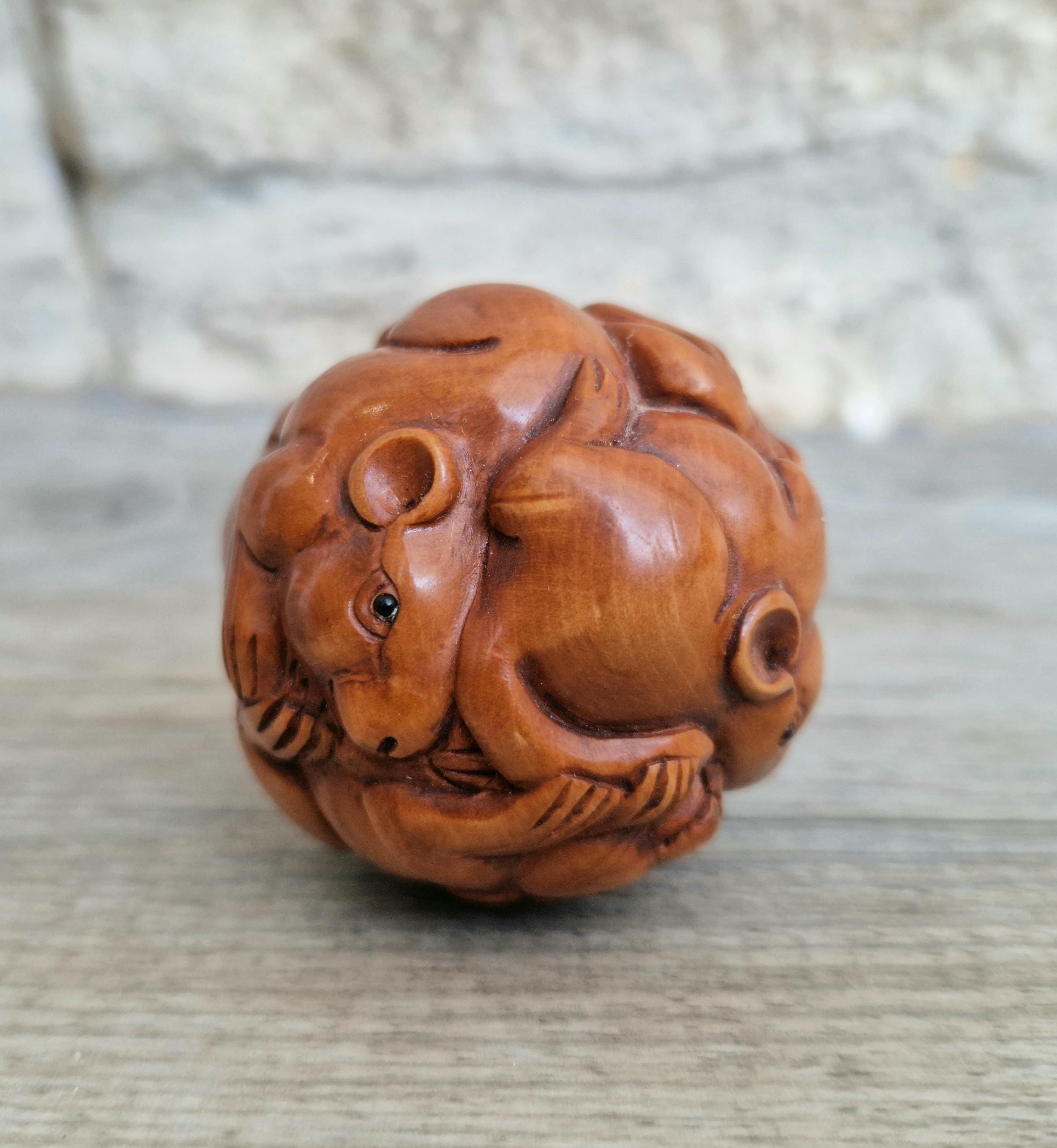 Antique Japanese Carved Zodiac Rats Boxwood Ball 5cm Diameter