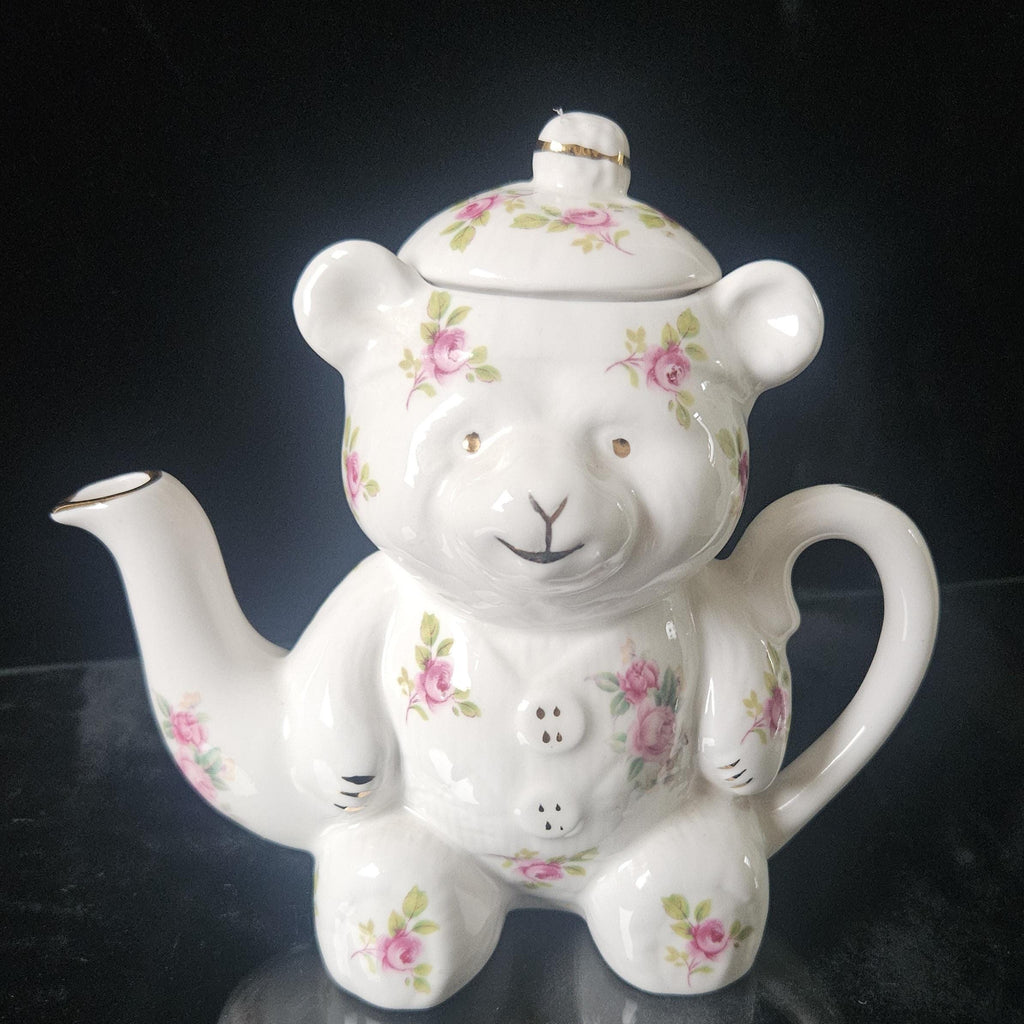 Vintage Holly Barn Teddy Bear Teapot: Fine Bone China Tea for One