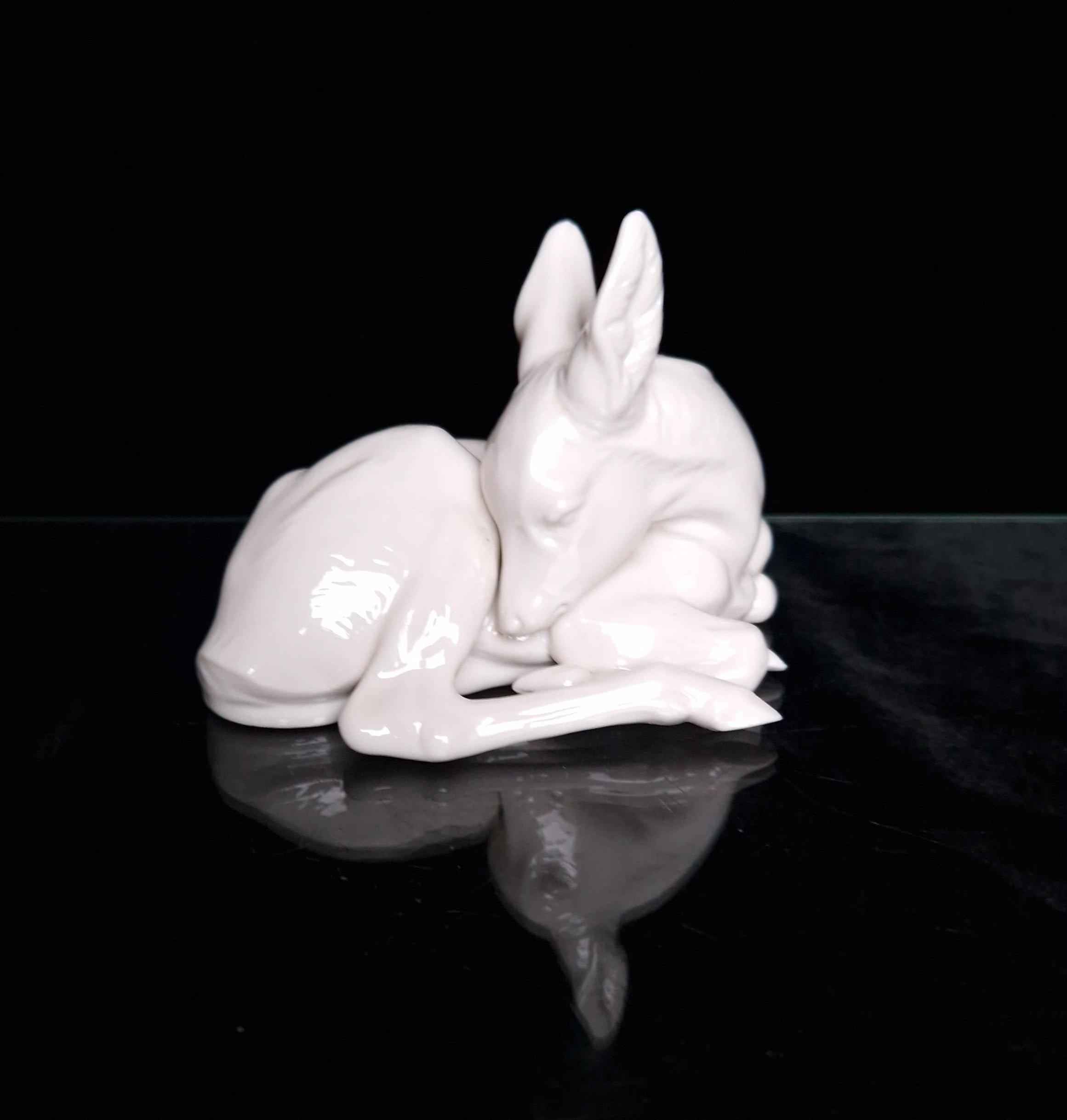 Rare Vintage Nymphenburg Porcelain White Lying Fawn Figure Signed 850/17