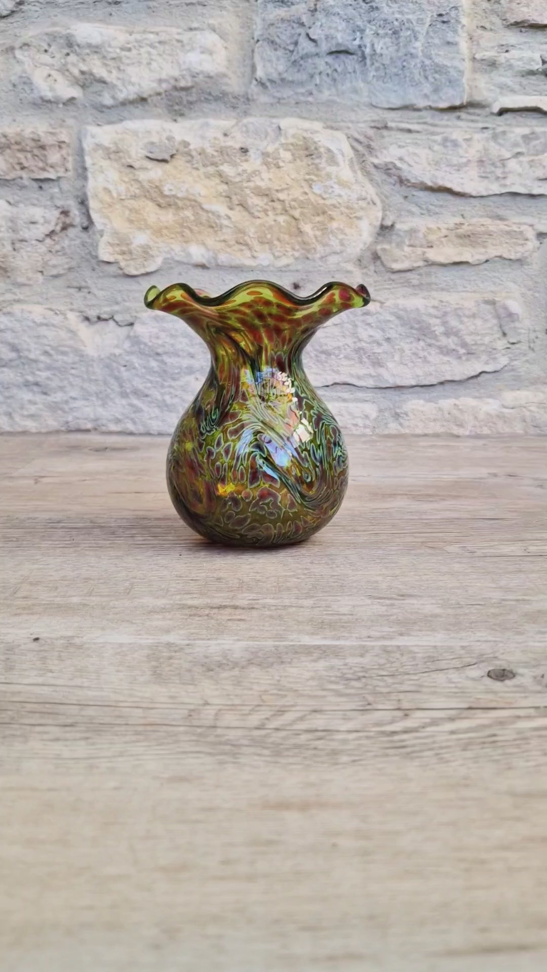 Rare 1925 Loetz Ausführung 237 Iridescent Uranium Glass Vase (Shape PN II-5589) — 13cm