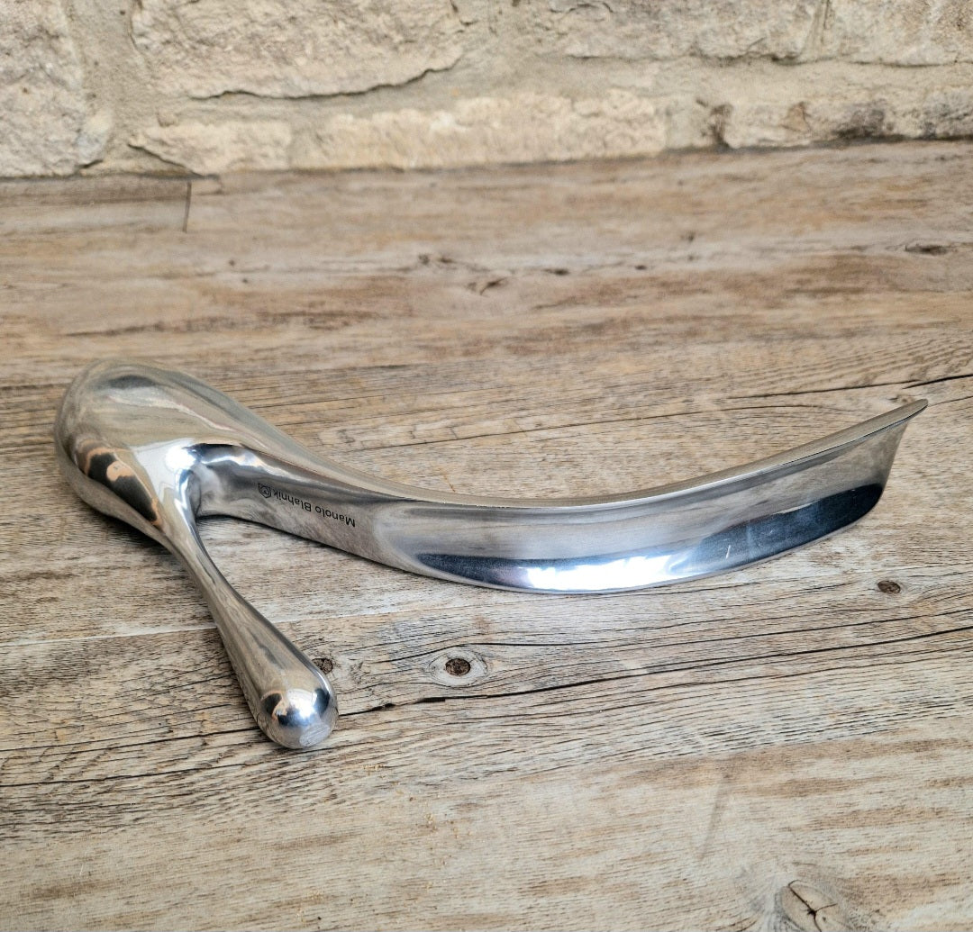 Manolo Blahnik Cast Aluminium Shoe Horn for Habitat, Manolo Blahnik Collectible Vintage Shoehorn,Designer Fashion Decor