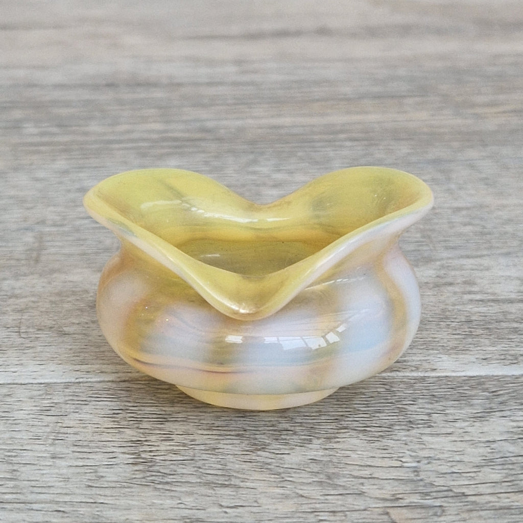 Antique Art Nouveau Monot Stumpf Pantin French Opalescent Glass Ruffled Open Salt Cellar Bowl