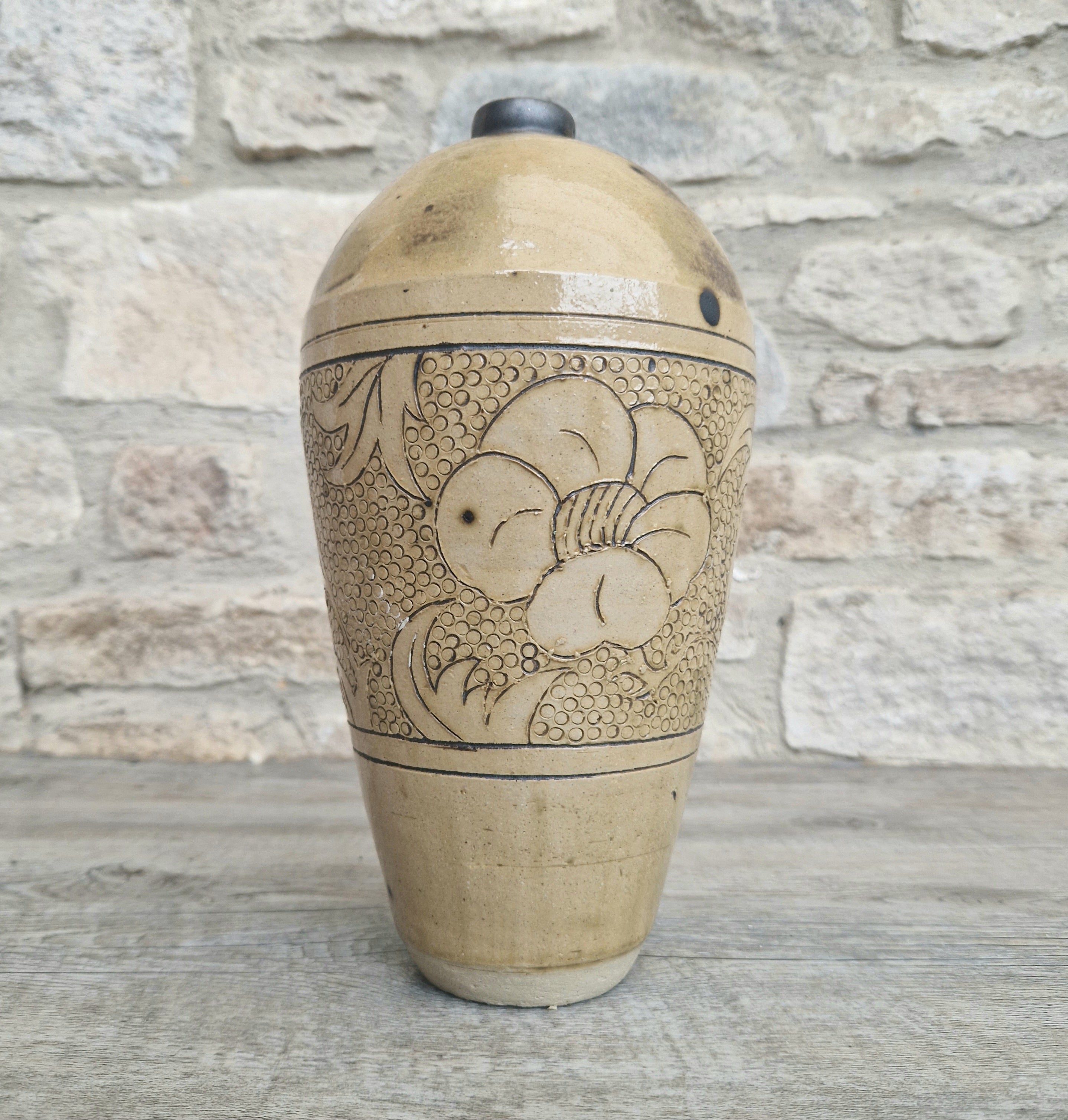 Large Chinese Cizhou Ware Meiping Style Stoneware Vase With Incised Floral Motif Design