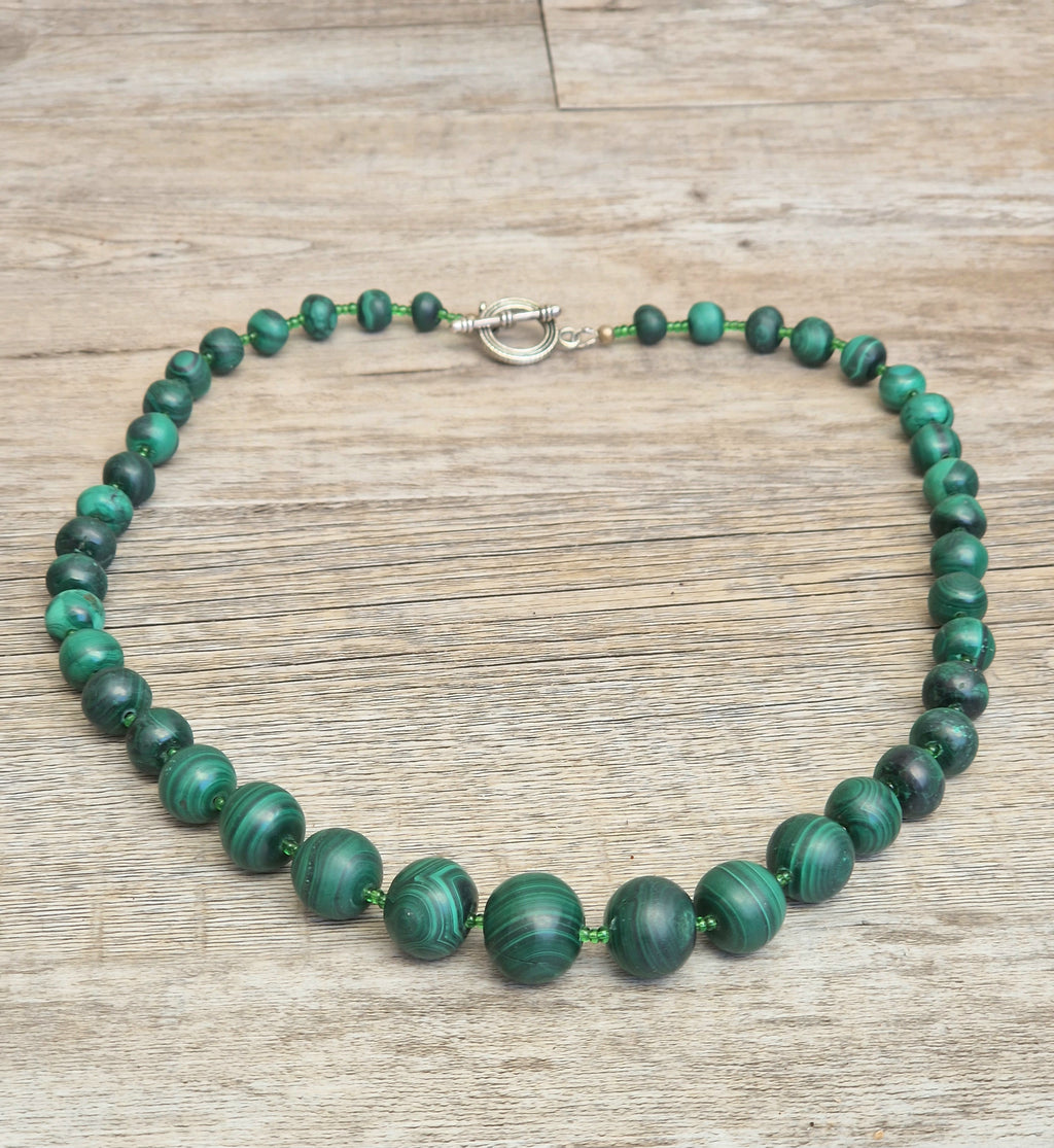 Vintage Graduated Malachite Round Bead T-Bar Clasp Necklace (60cm)