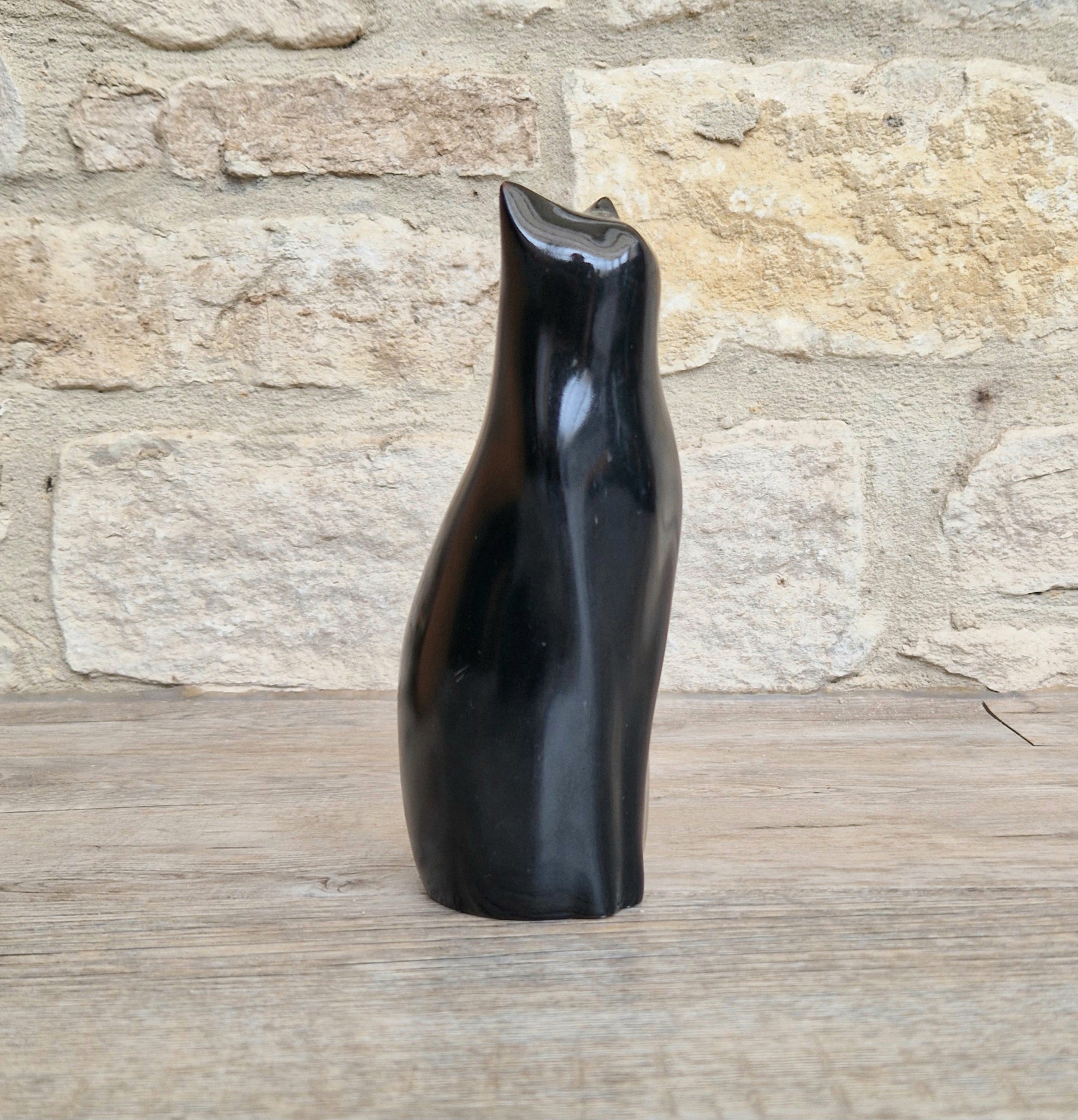 Perry Lancaster Sitting Cat Sculpture – Gloss Black Resin Figurine,Mid Century Decor 17cm