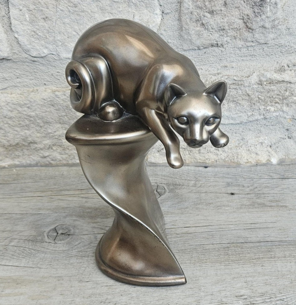 Pouncing Cat Ornament  Cold Cast Resin Heavy Plinth Figure 21cm Tall Crosa 2005 Vintage