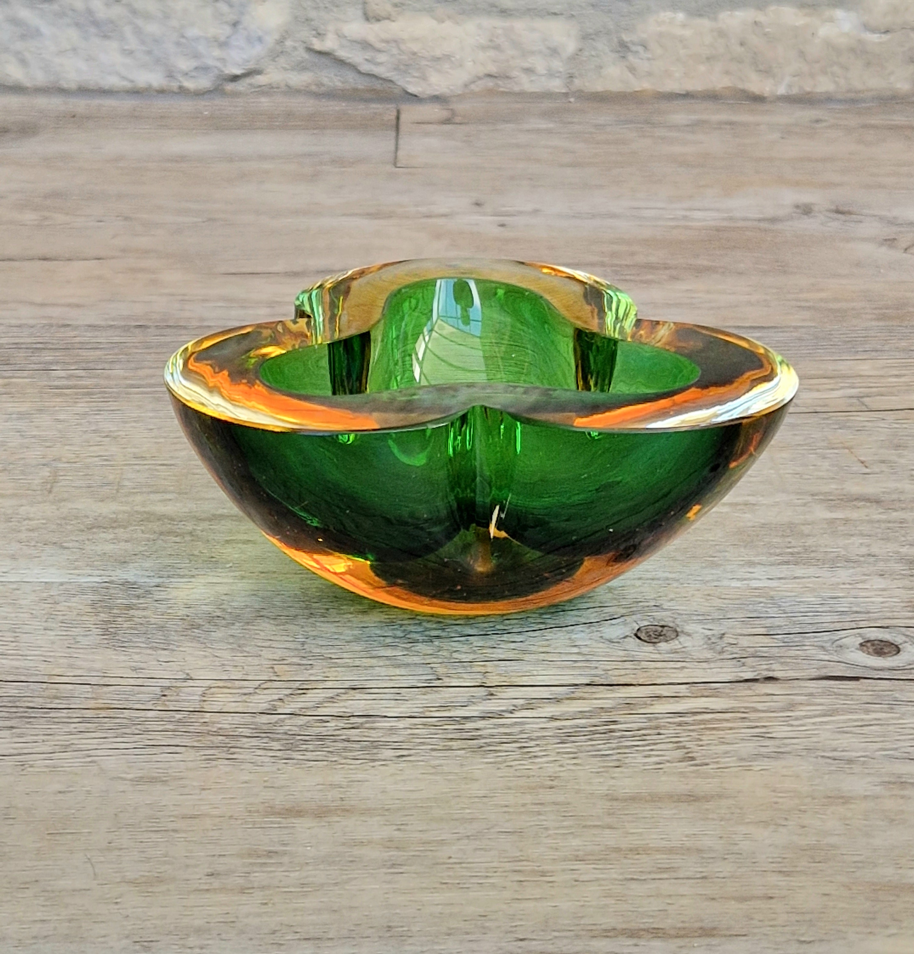 Mid-Century Tri-Form Seguso Sommerso Murano Art Glass Bowl Amber & Green 1970s 13cm