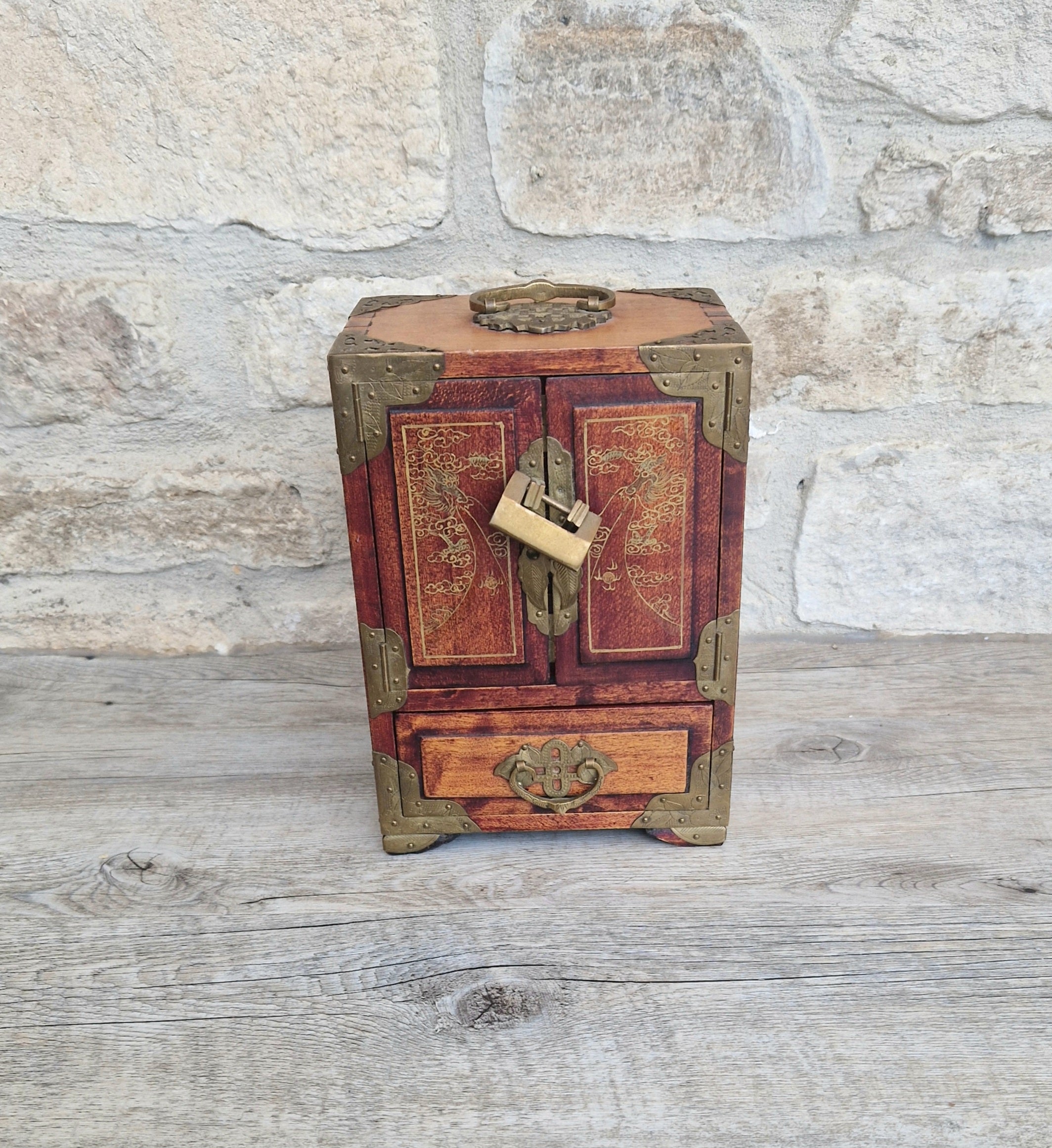 Vintage Hardwood Brass Bound Oriental Hand-Painted Chinoiserie Dragons Footed Jewellery Box Chest 1940s