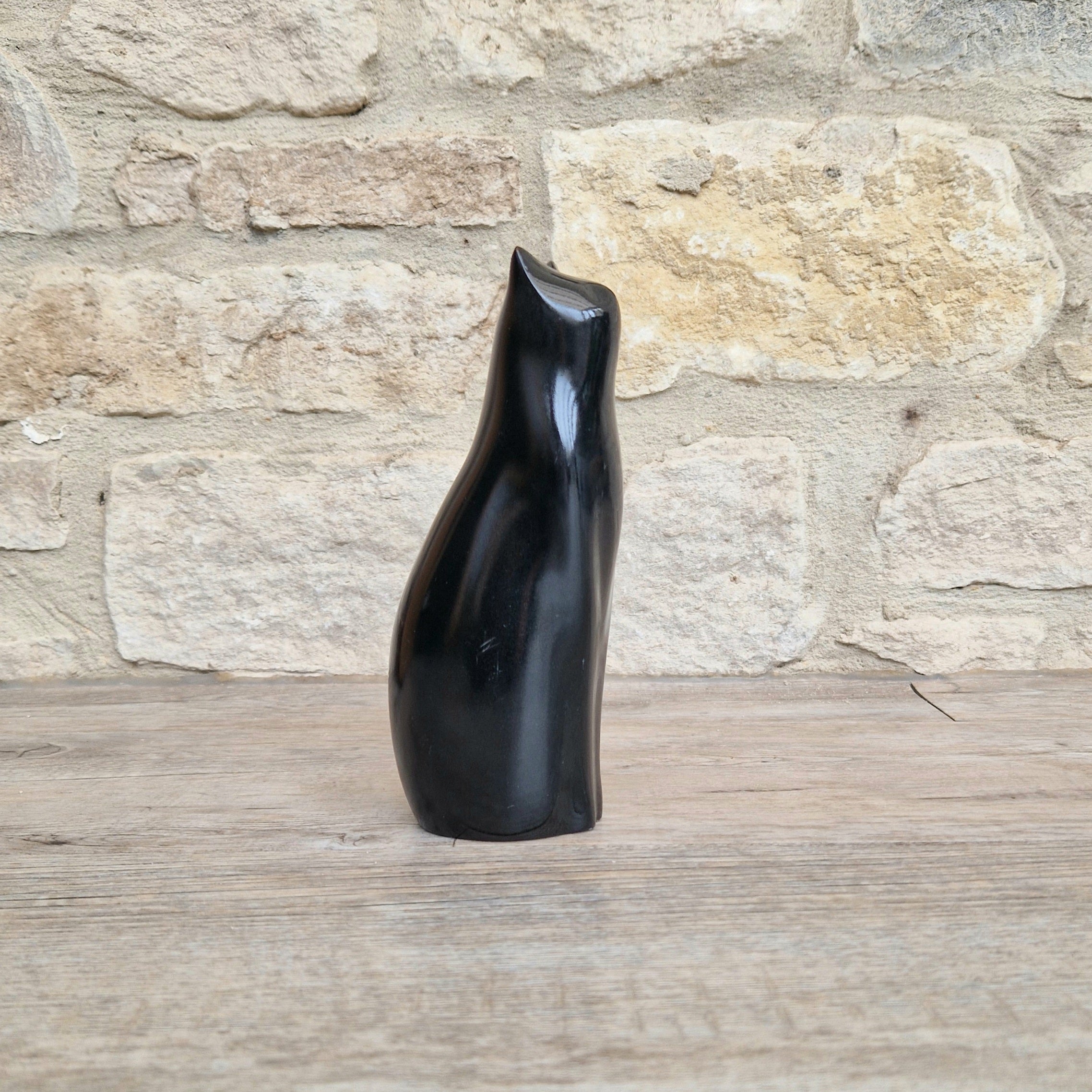 Perry Lancaster Sitting Cat Sculpture – Gloss Black Resin Figurine,Mid Century Decor 17cm