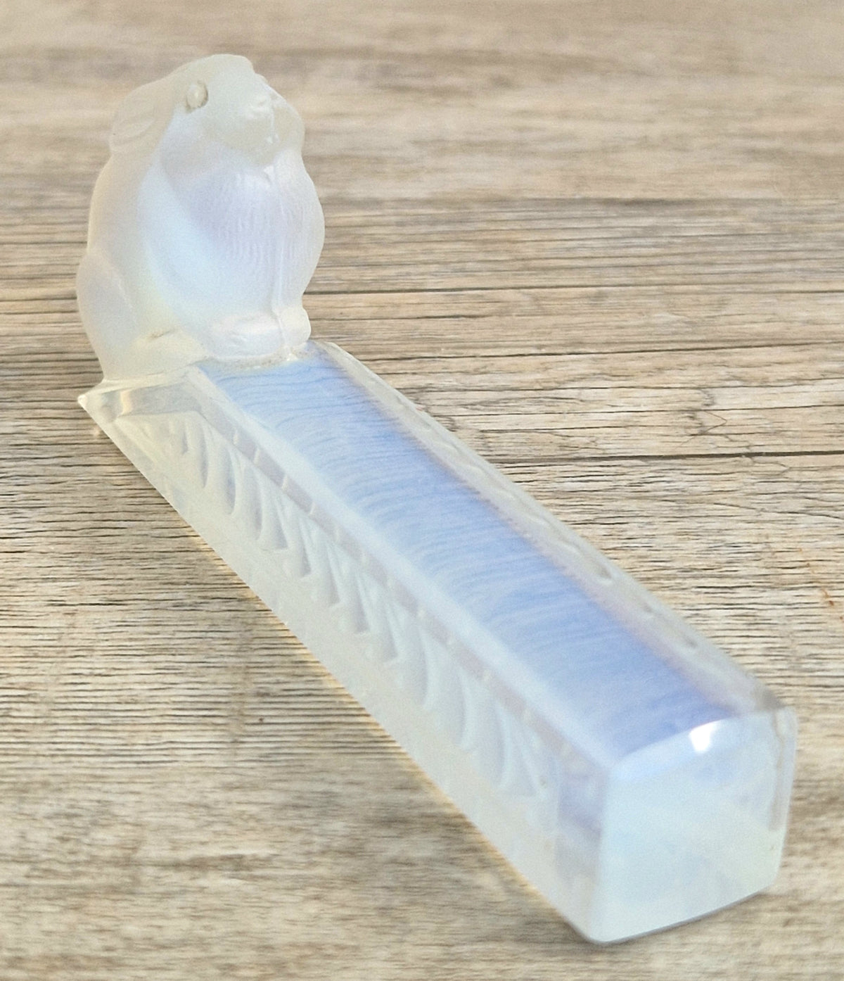 Vintage Etling France Opalescent Glass Rabbit Knife Rest Art Deco Opaline Figurine 11cm