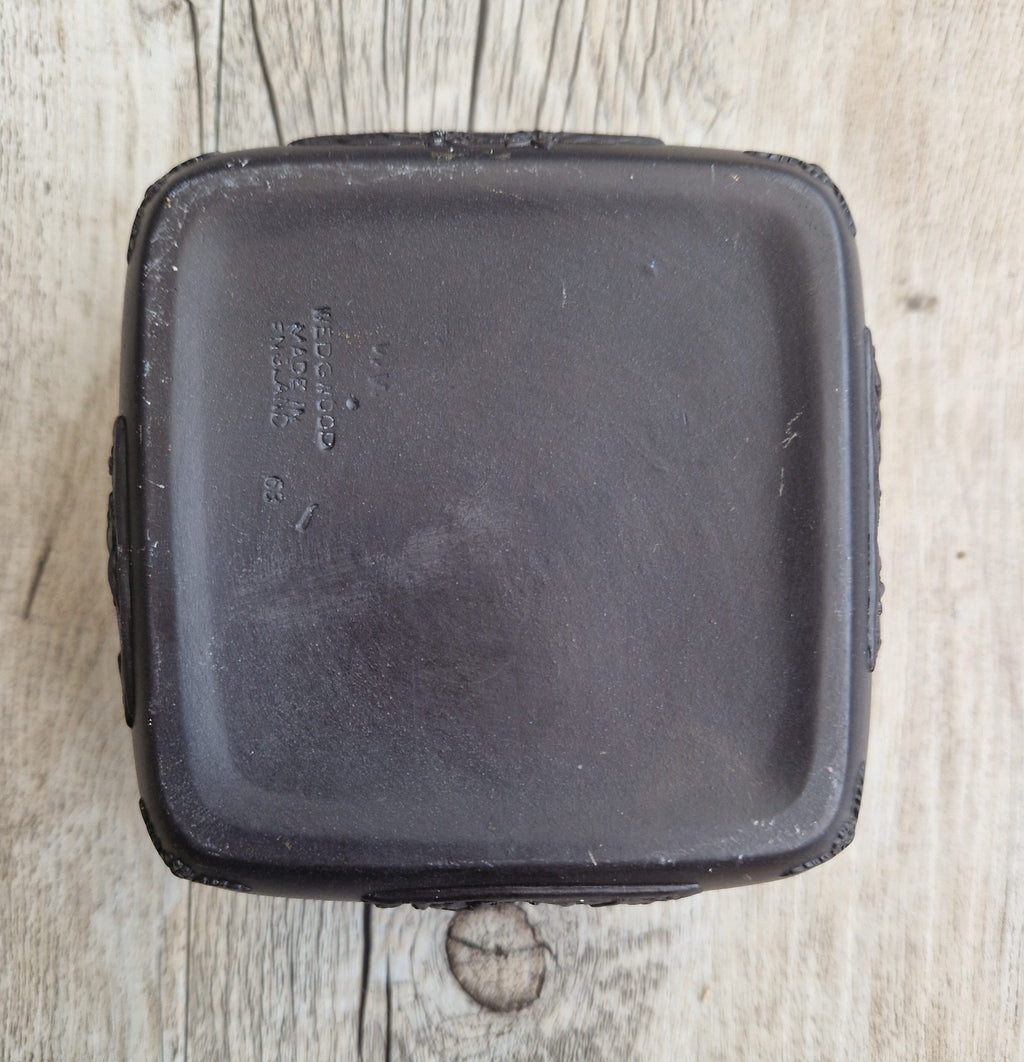Vintage Wedgwood Black Basalt Neo-Classical Square Trinket Box 1963