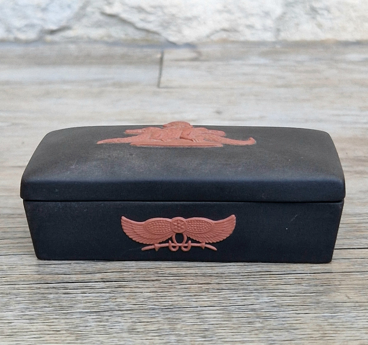 Wedgwood Black Jasperware Terracotta Egyptian Crocodiles Trinket Box