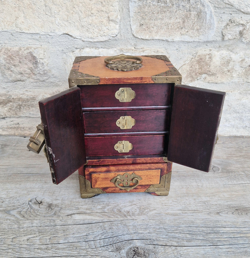 Vintage Hardwood Brass Bound Oriental Hand-Painted Chinoiserie Dragons Footed Jewellery Box Chest 1940s