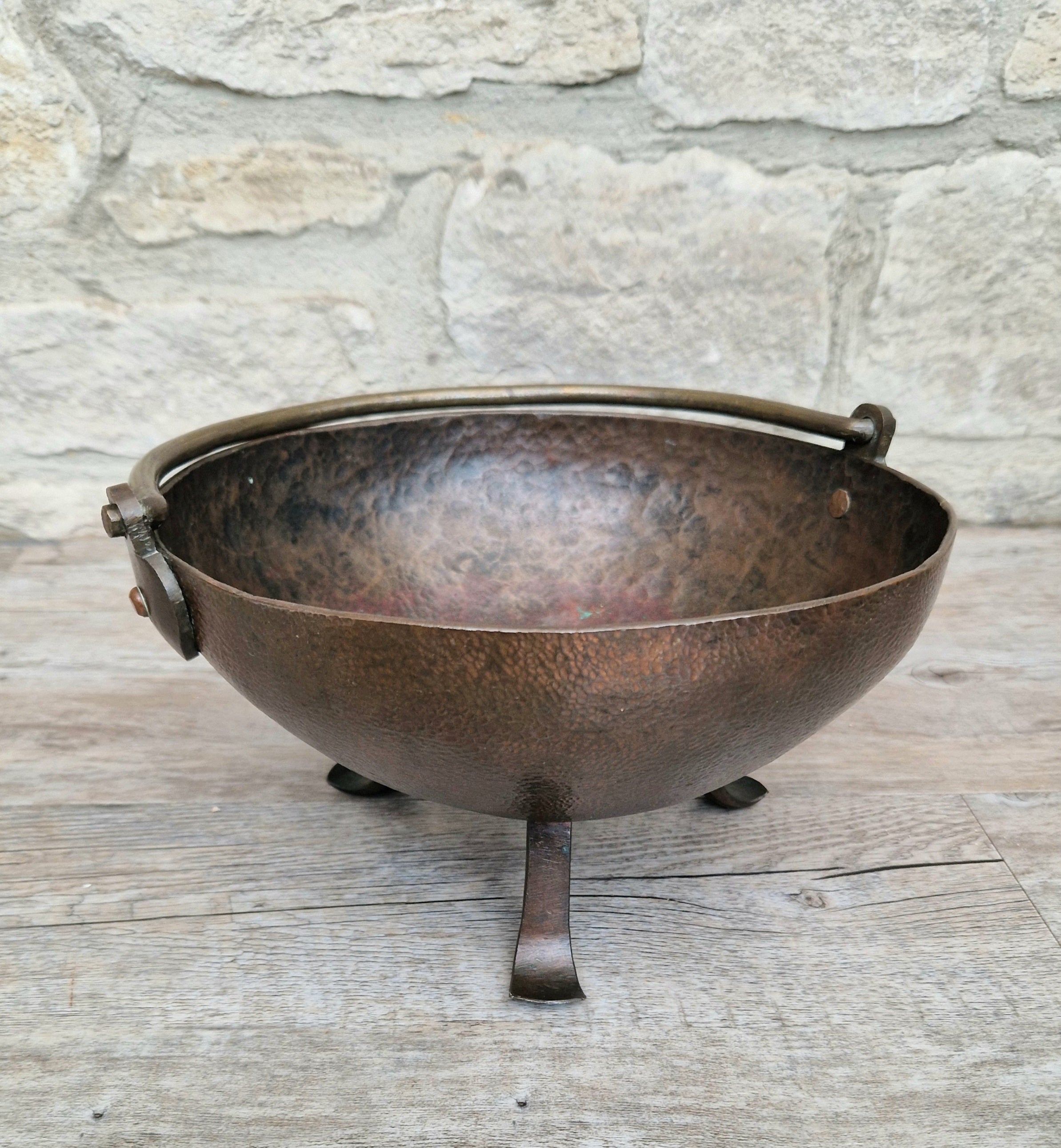 Antique Arts & Crafts Hand Beaten Solid Copper Brass Handled Tri-Foot Planter Bowl c.1890-1900's