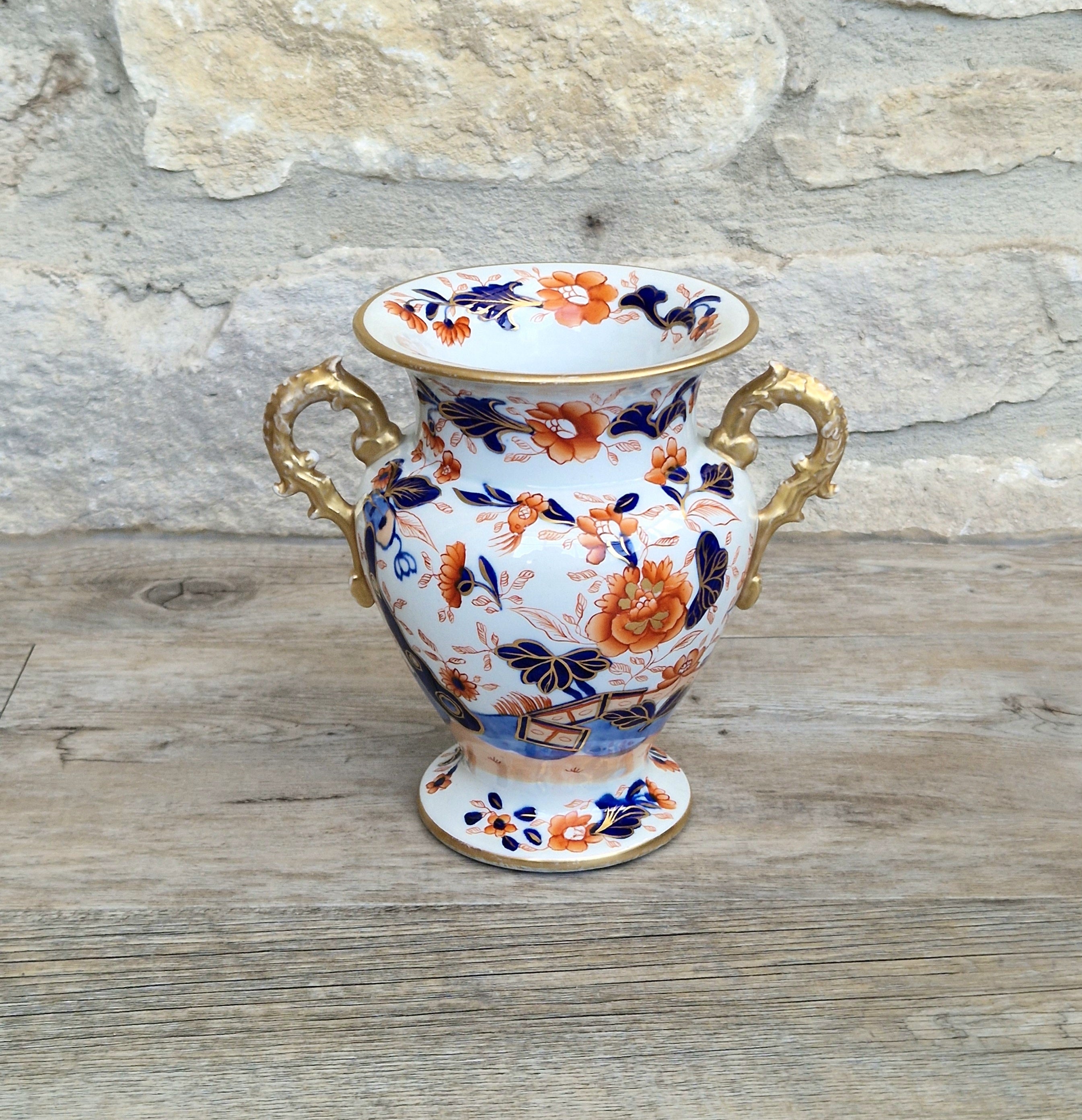 Early Mason's Ironstone China Vase Japan Fence Pattern, Gilt Handles 1820