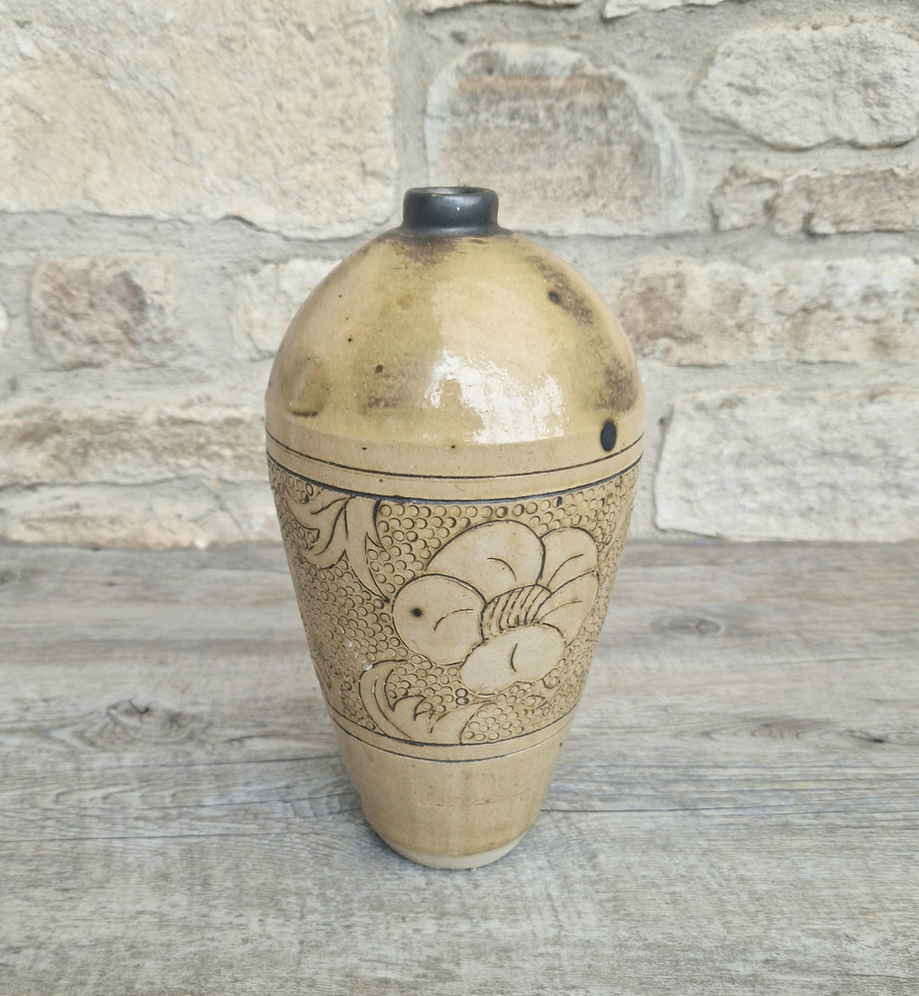 Large Chinese Cizhou Ware Meiping Style Stoneware Vase With Incised Floral Motif Design
