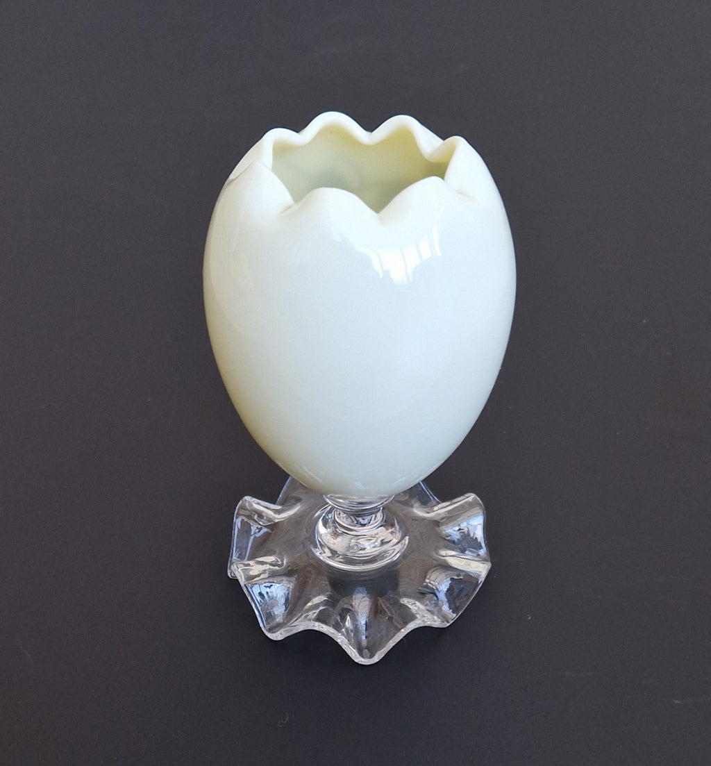 Thomas Webb & Sons Egg-Shaped Gilded Opaline Glass Posy Vase c.1880